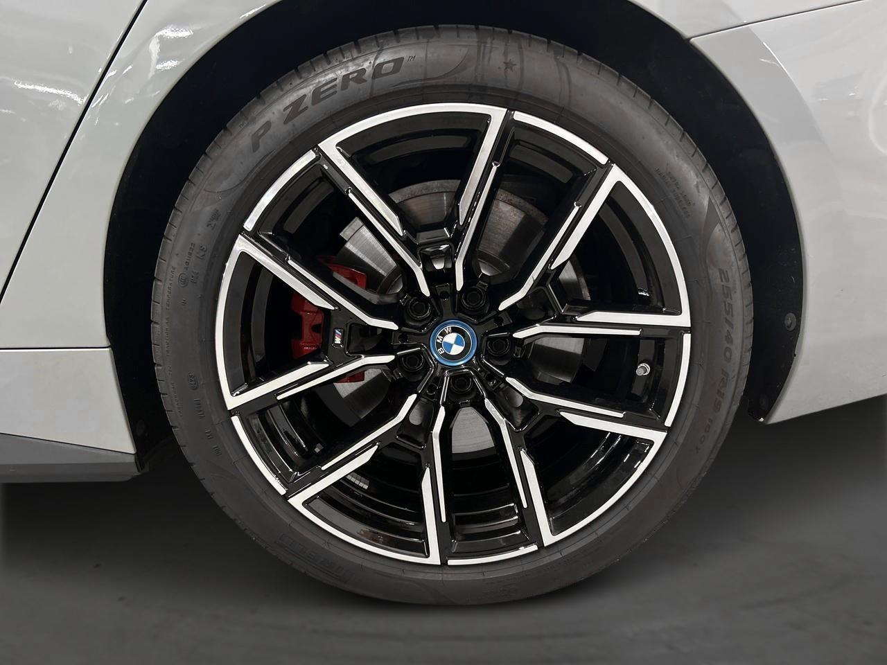 BMW i4 M50-image-14