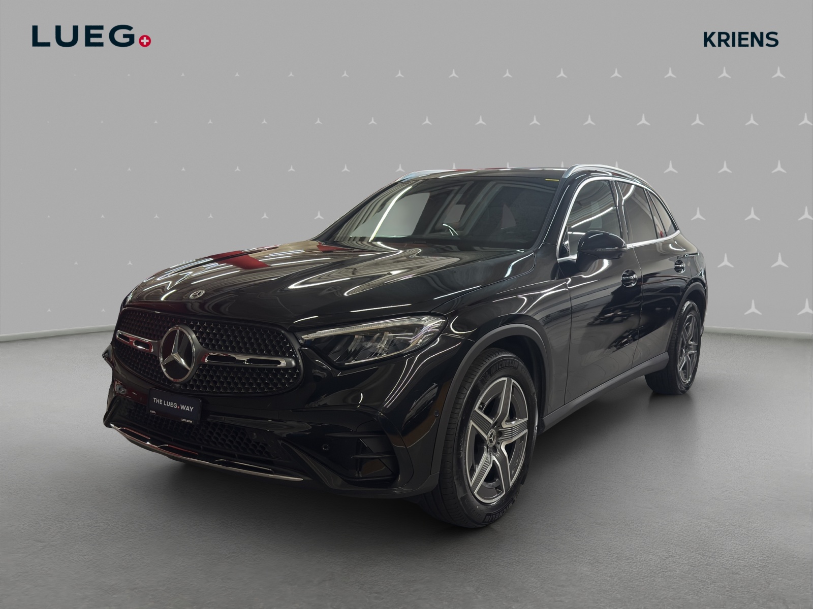 MERCEDES-BENZ GLC 300 4M - AMG / 360 Grad Kamera / Panorama-Dach / AHK-image-0