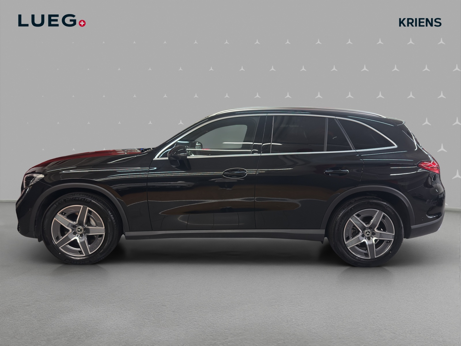 MERCEDES-BENZ GLC 300 4M - AMG / 360 Grad Kamera / Panorama-Dach / AHK-image-1