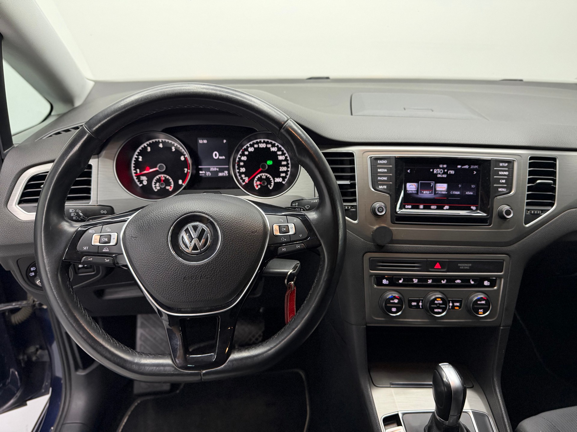 VW Golf Sportsvan 1.4 TSI Comfortline DSG-image-14