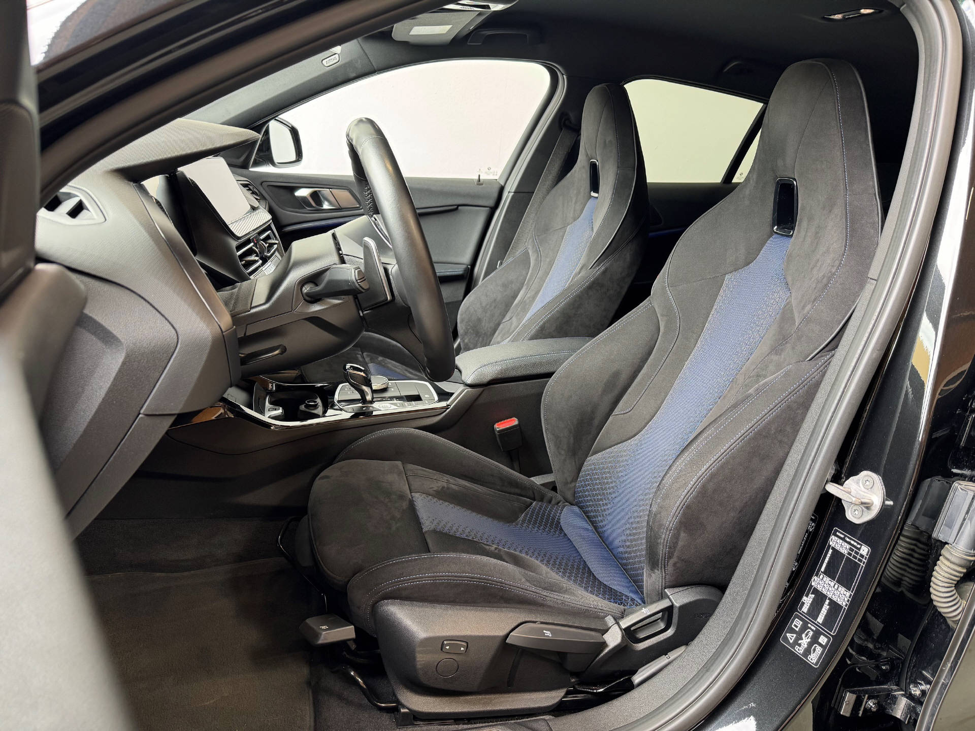 BMW M135i xDrive M Performance-image-3