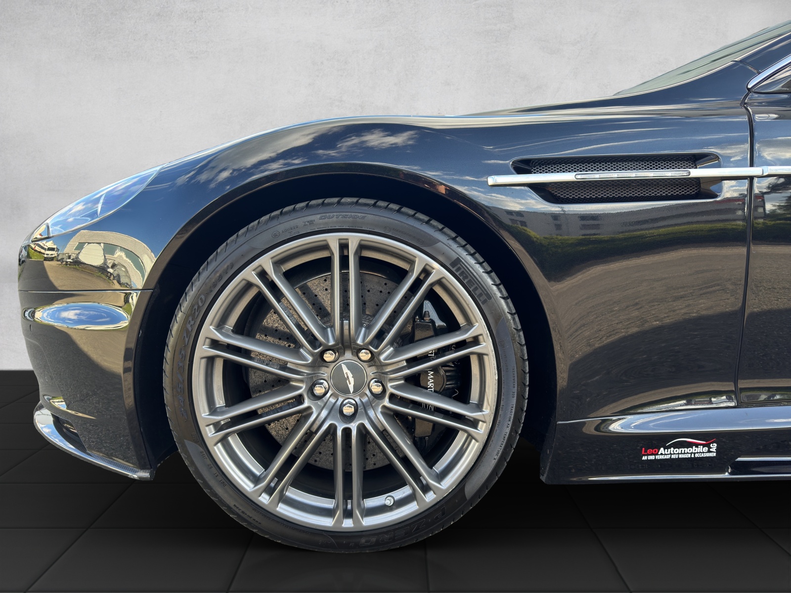 ASTON MARTIN DBS Coupé Touchtronic 2-image-18