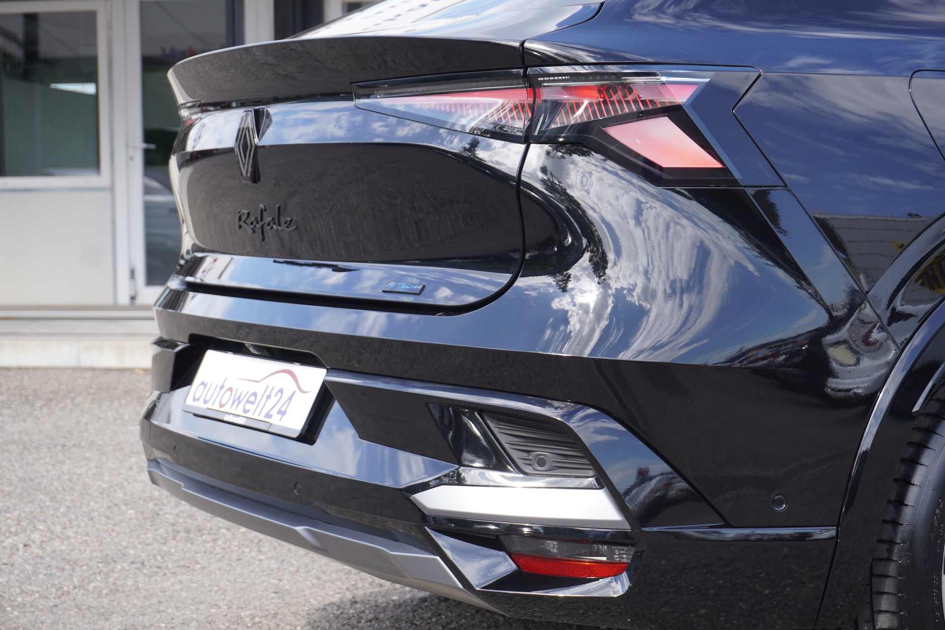 RENAULT Rafale 1.2 E-Tech Hybrid 200 Esprit Alpine-image-45