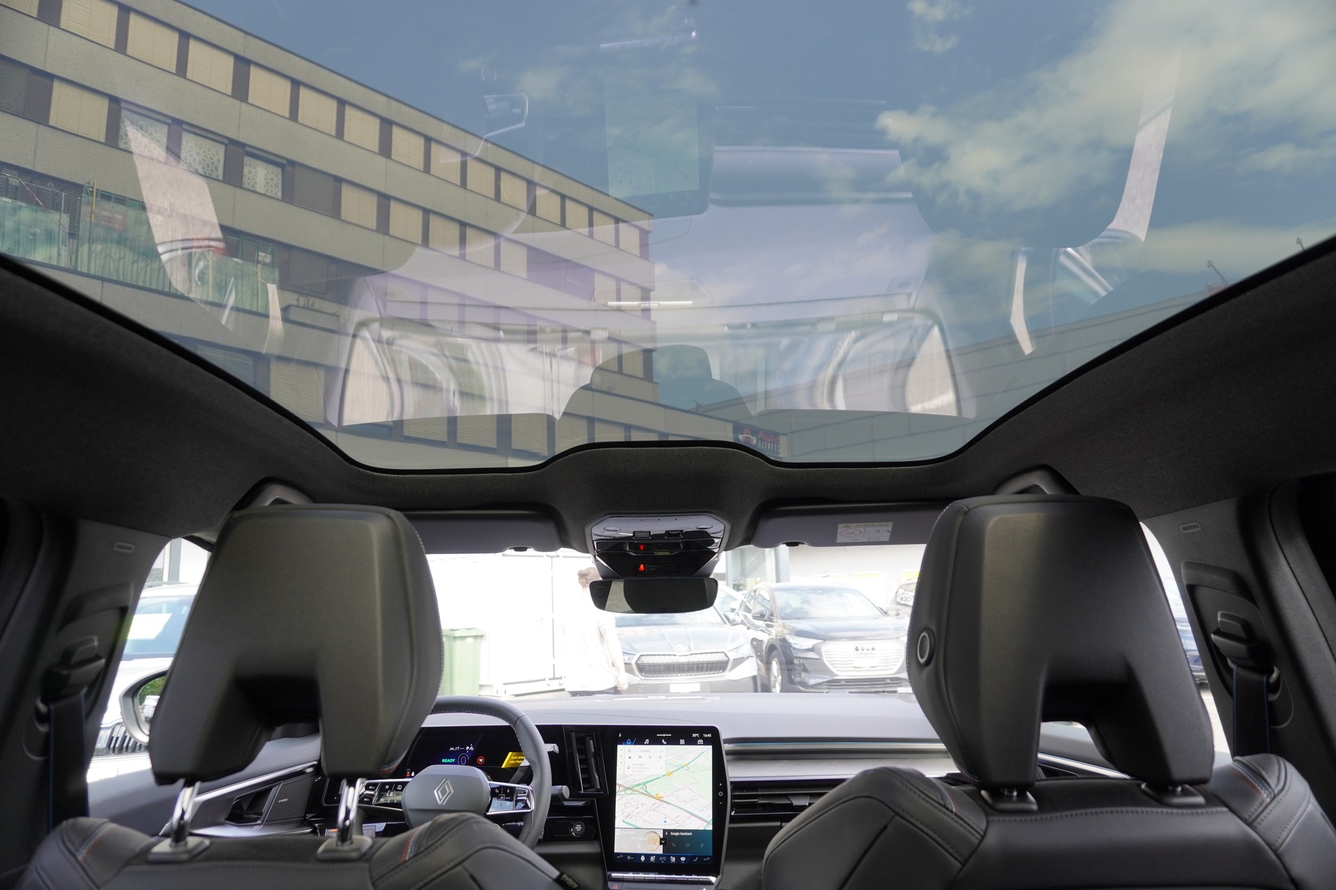 RENAULT Rafale 1.2 E-Tech Hybrid 200 Esprit Alpine-image-10