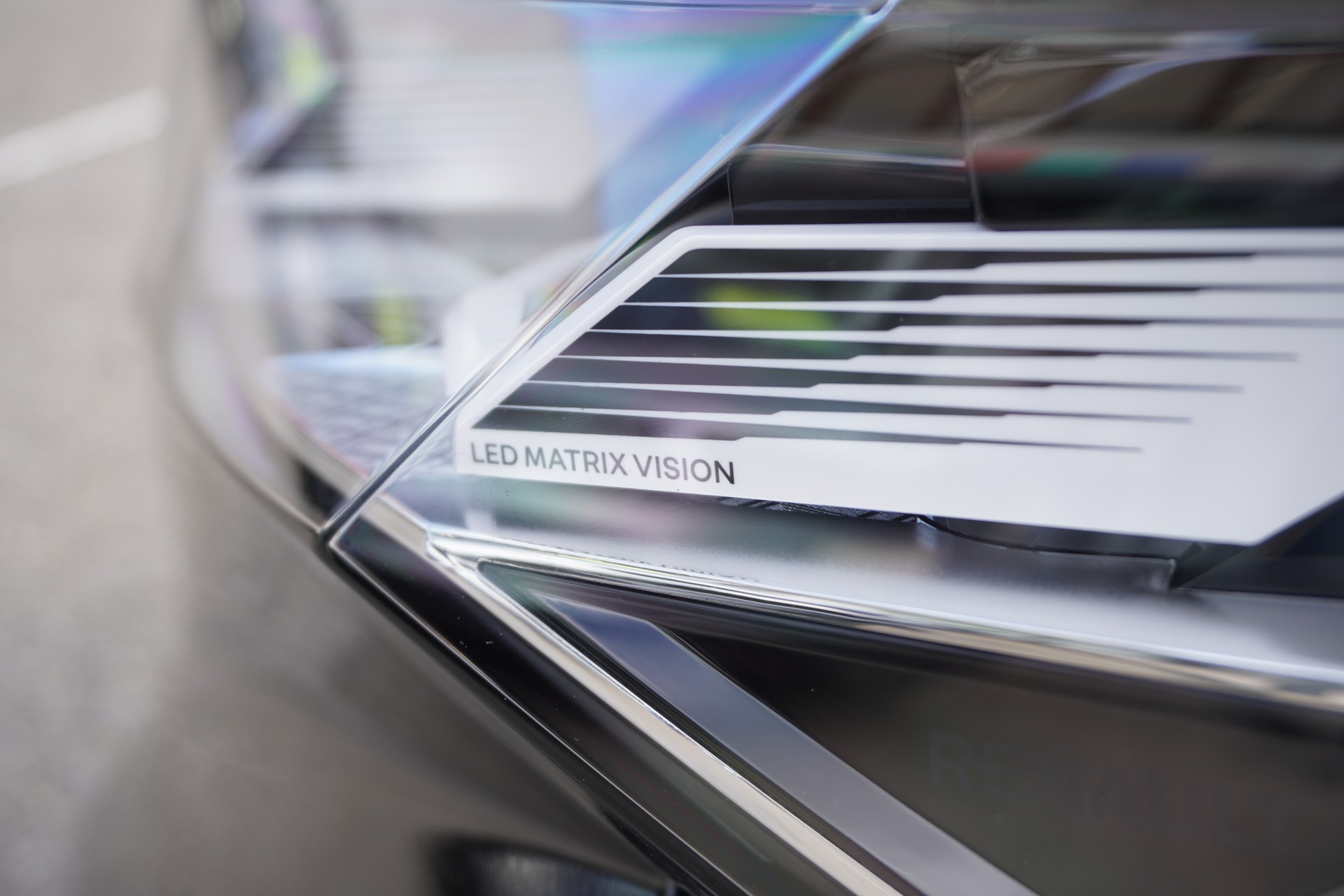 RENAULT Rafale 1.2 E-Tech Hybrid 200 Esprit Alpine-image-43