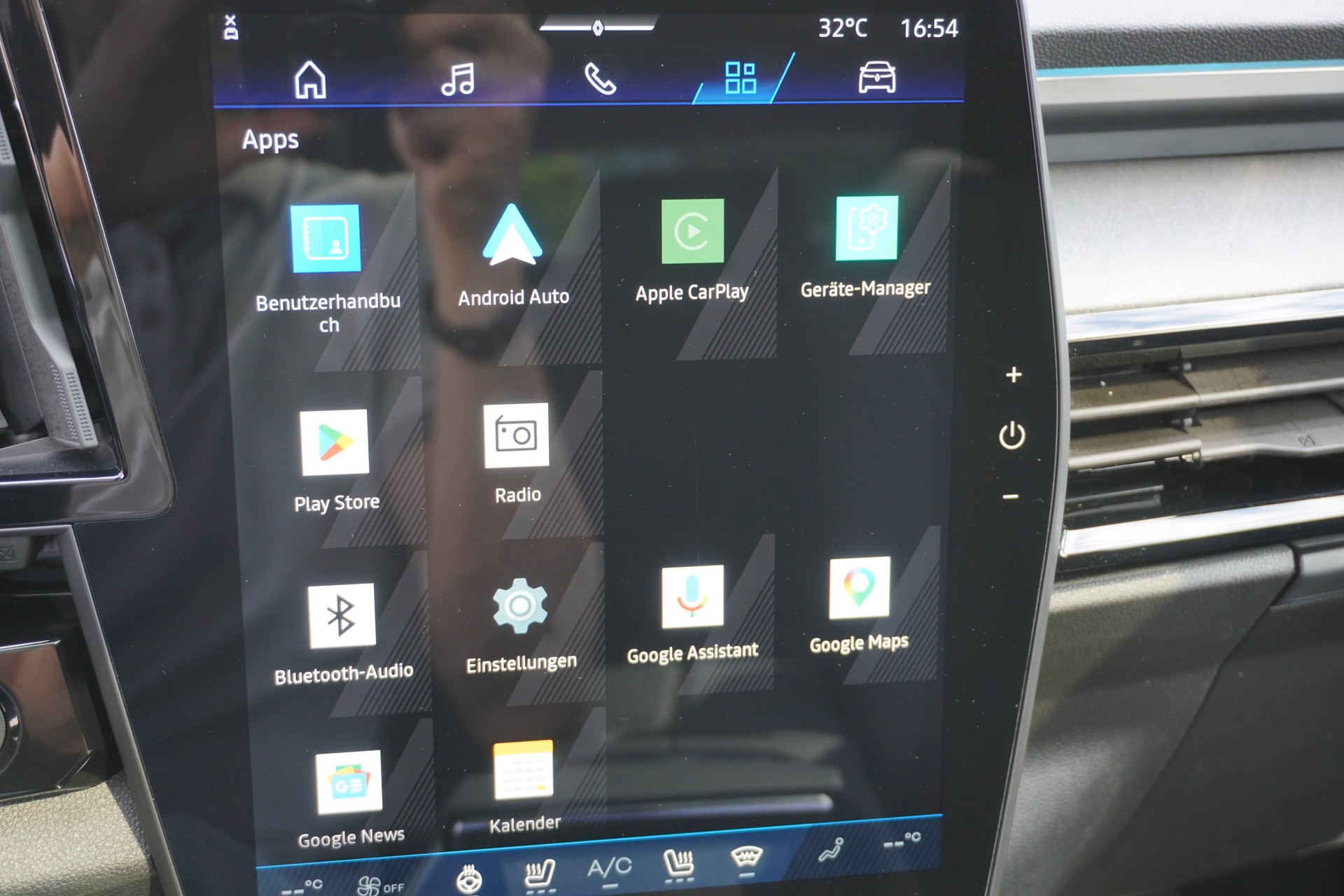 RENAULT Rafale 1.2 E-Tech Hybrid 200 Esprit Alpine-image-23