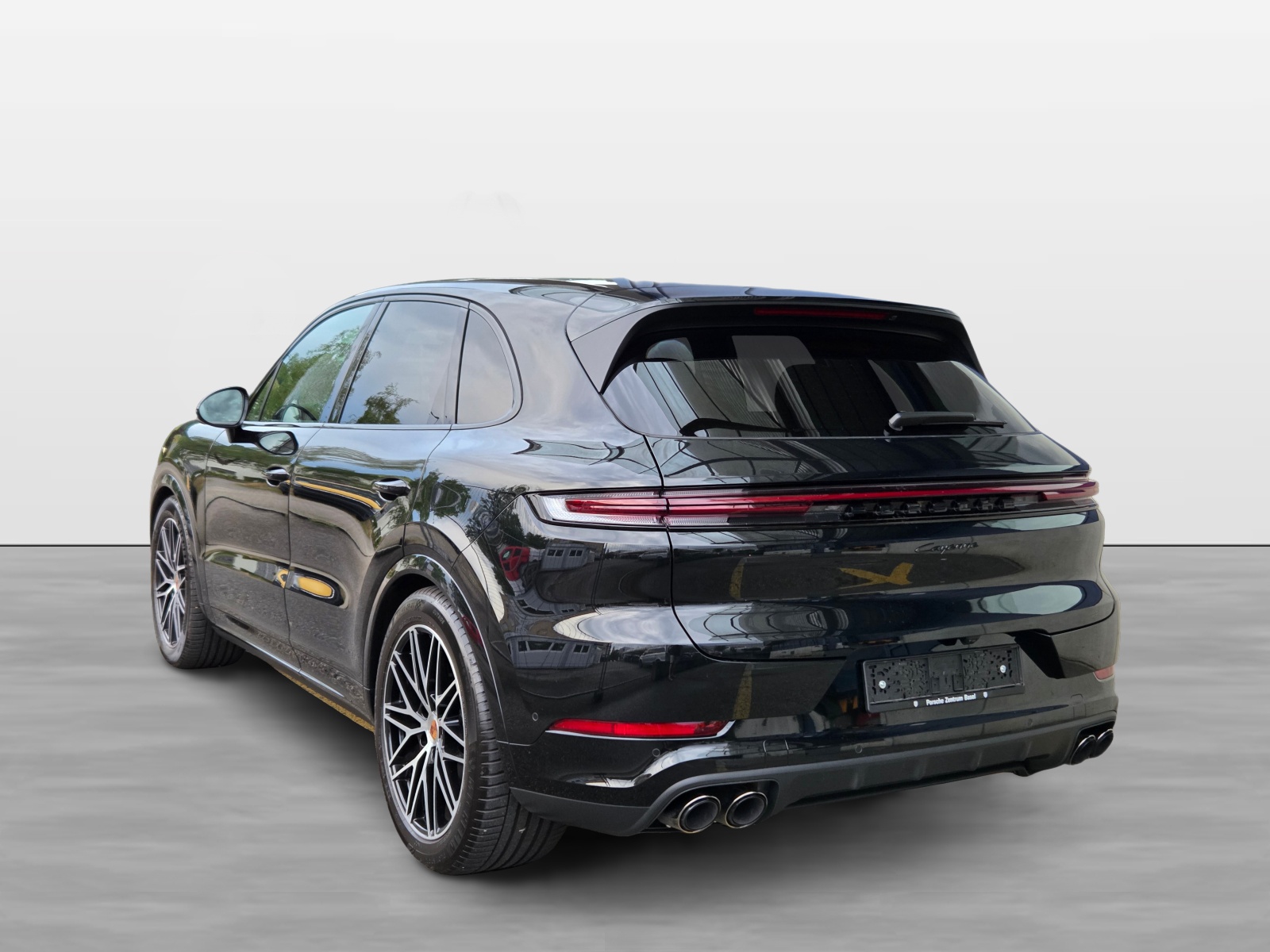 PORSCHE Cayenne Black Edition Tiptronic-image-4