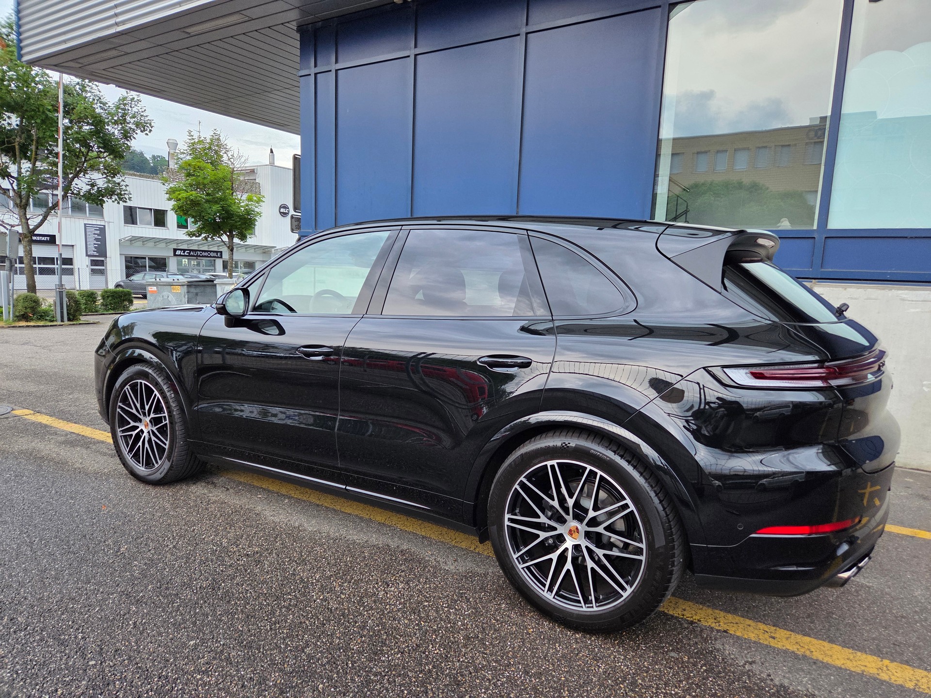PORSCHE Cayenne Black Edition Tiptronic-image-4