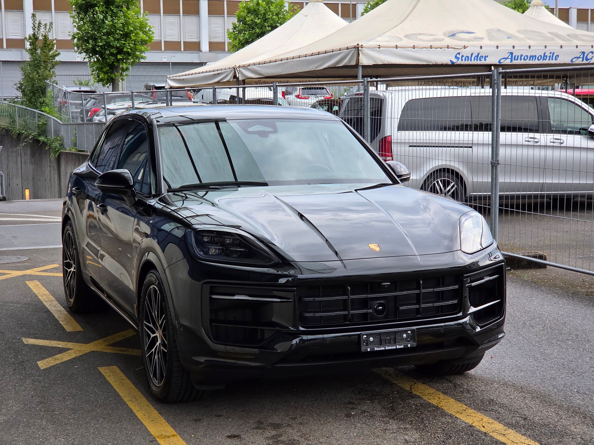 PORSCHE Cayenne Black Edition Tiptronic-image-25