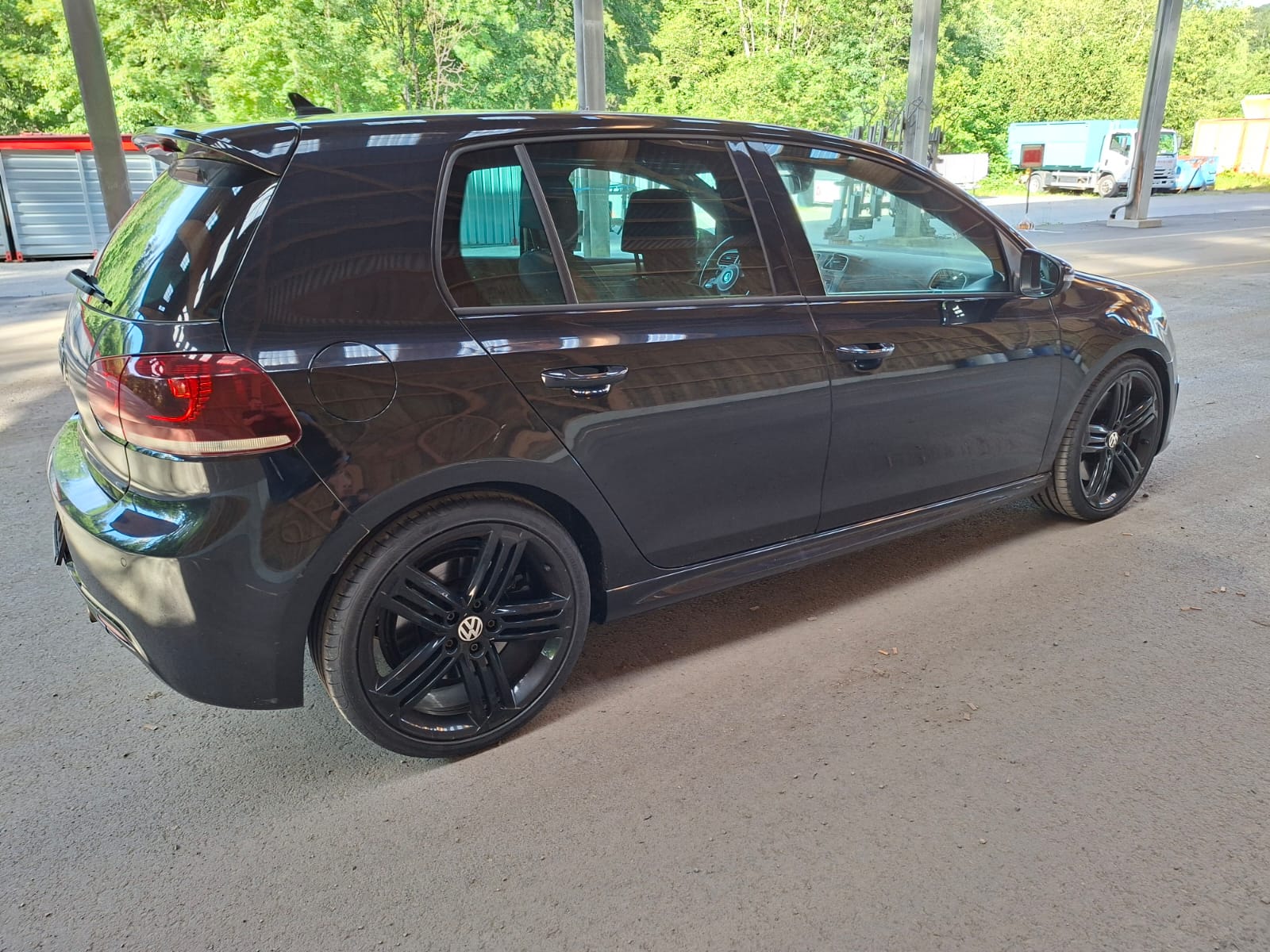 VW Golf 2.0 TSI R 4Motion DSG-image-3