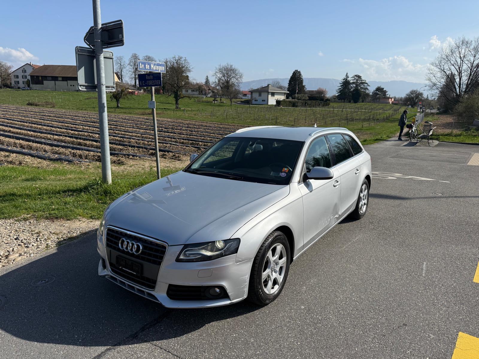 AUDI A4 Avant 1.8 TFSI multitronic-image-2