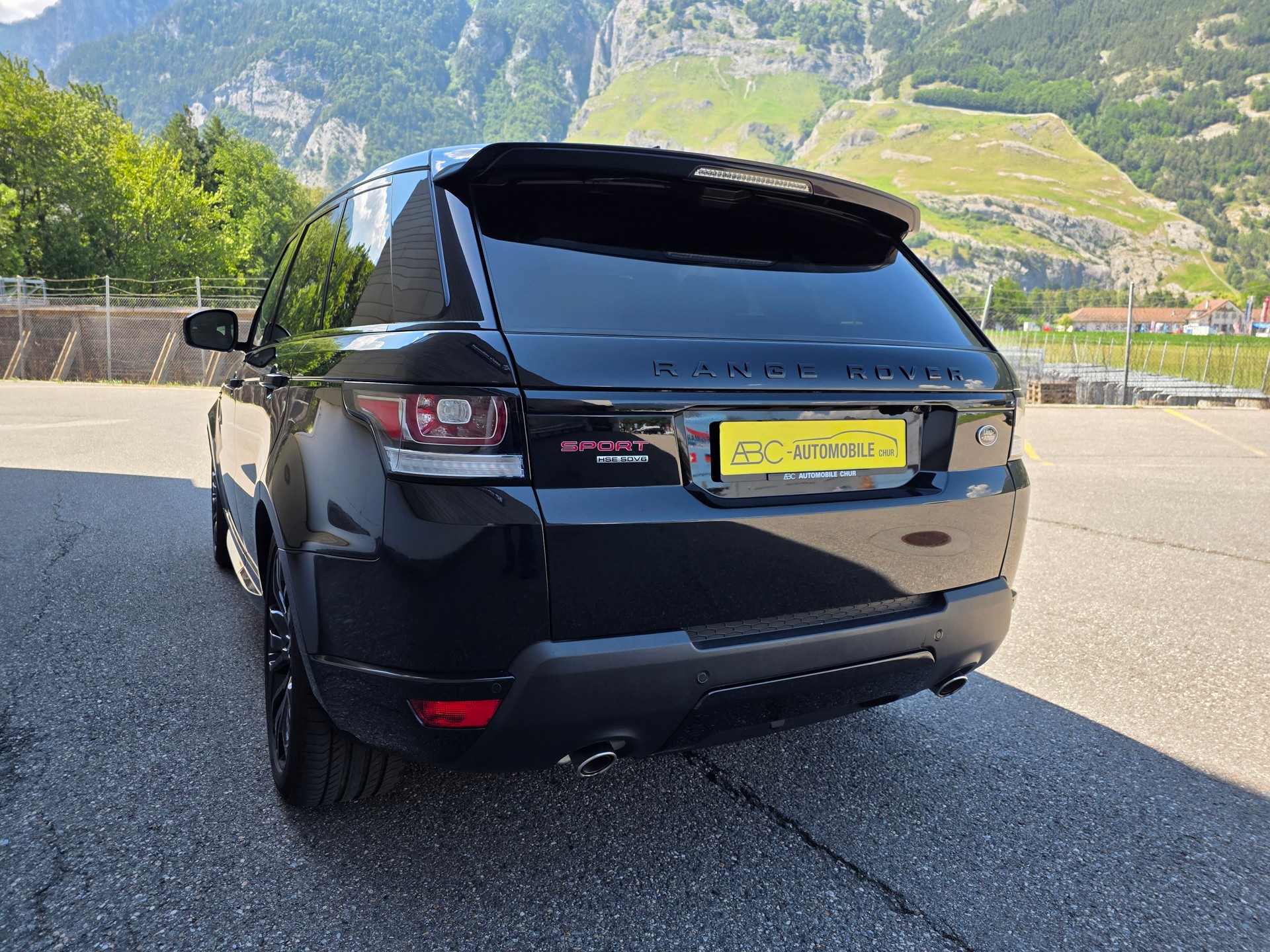LAND ROVER Range Rover Sport 3.0 SDV6 HSE Dynamic Automatic-image-12