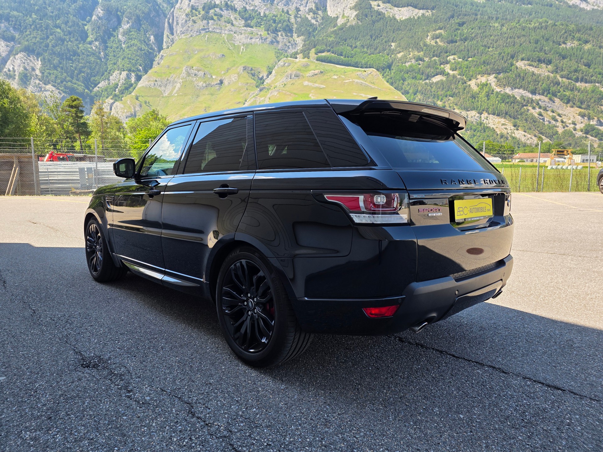 LAND ROVER Range Rover Sport 3.0 SDV6 HSE Dynamic Automatic-image-13