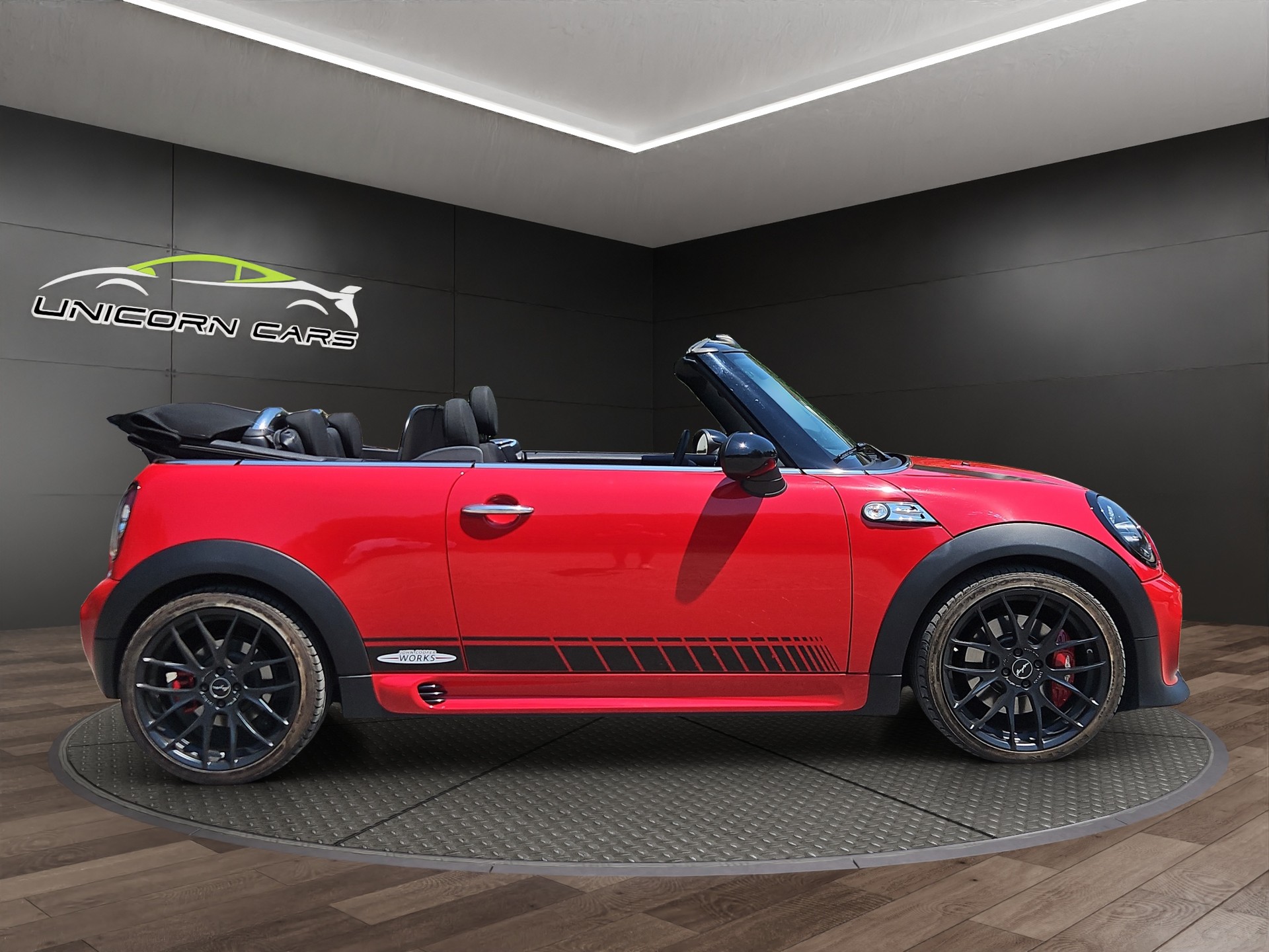 MINI Cooper John Cooper Works Cabriolet-image-3