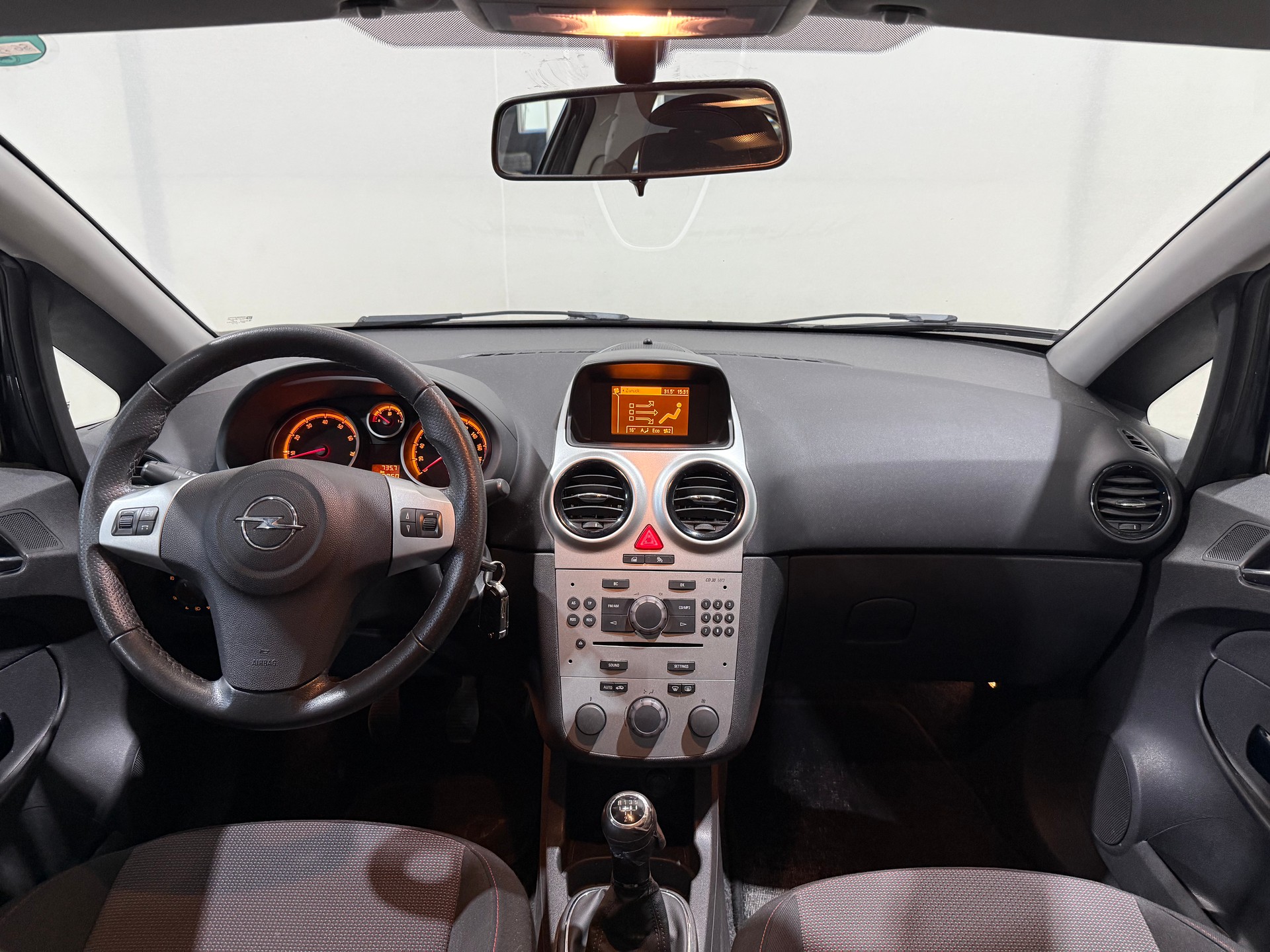 OPEL Corsa 1.4 TP Enjoy-image-11