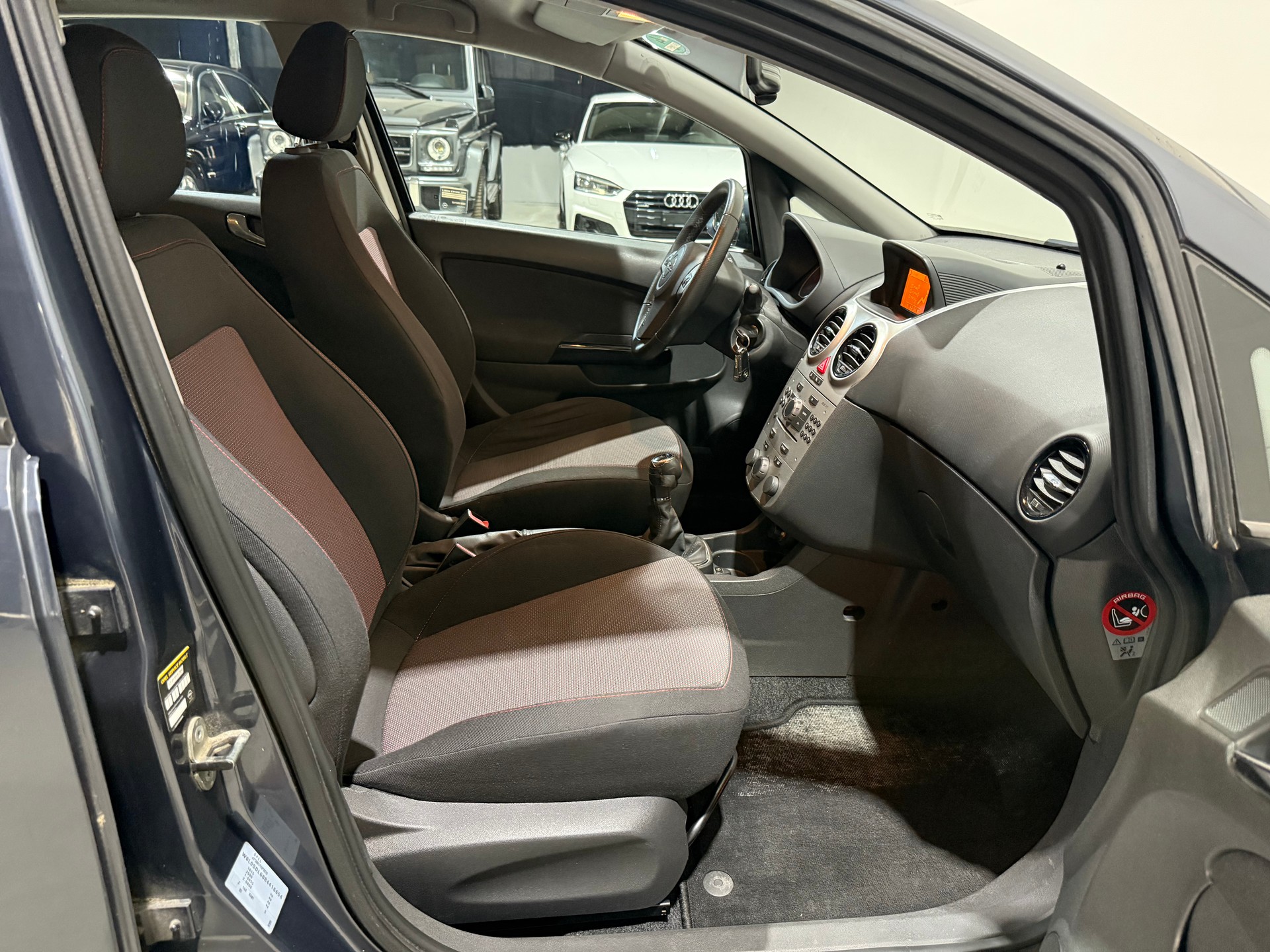 OPEL Corsa 1.4 TP Enjoy-image-14