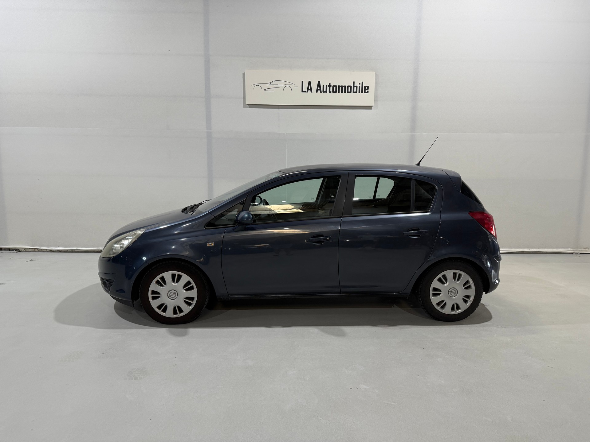 OPEL Corsa 1.4 TP Enjoy-image-2