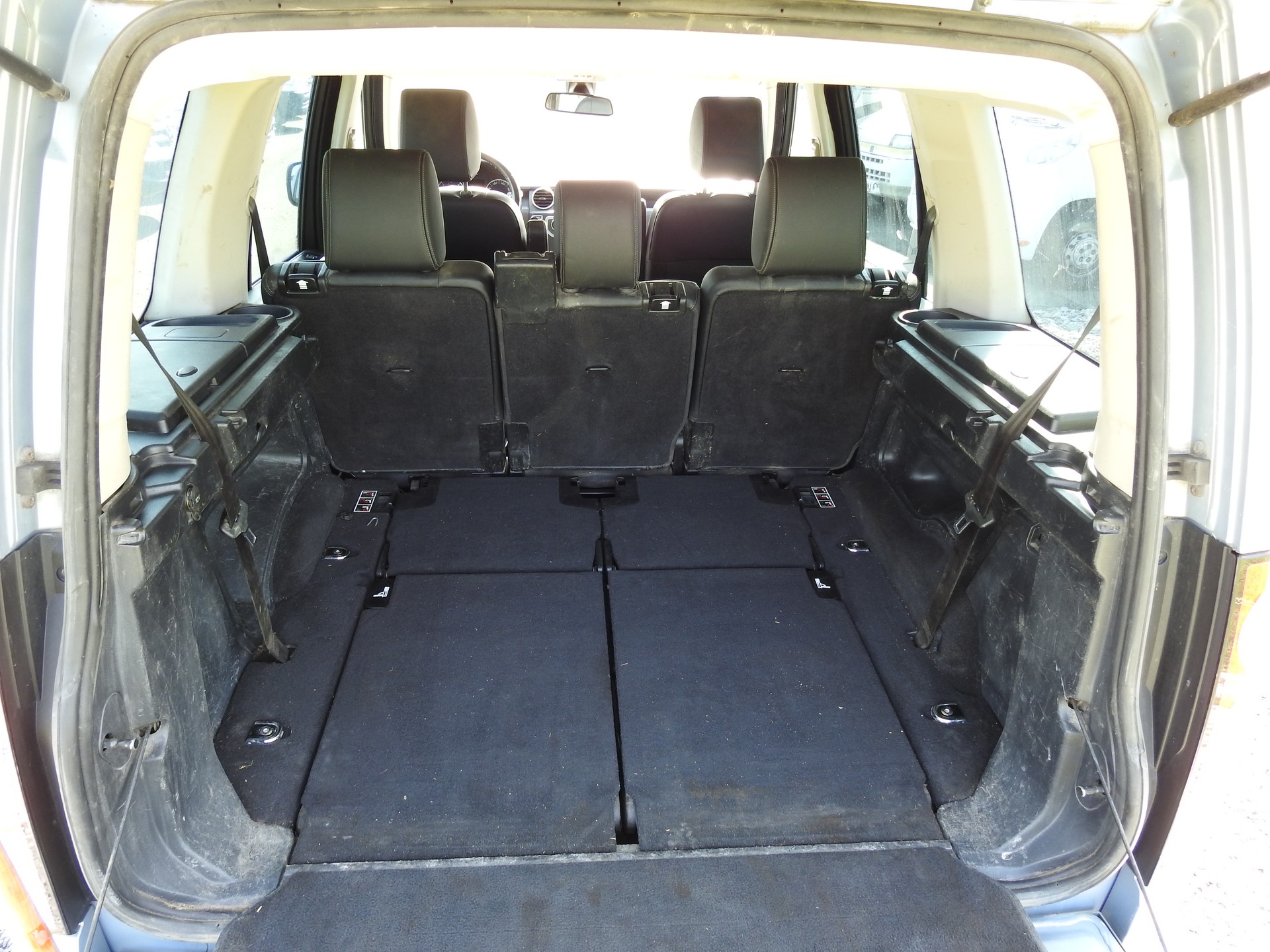 LAND ROVER Discovery 3.0 SDV6 HSE Automatic-image-10