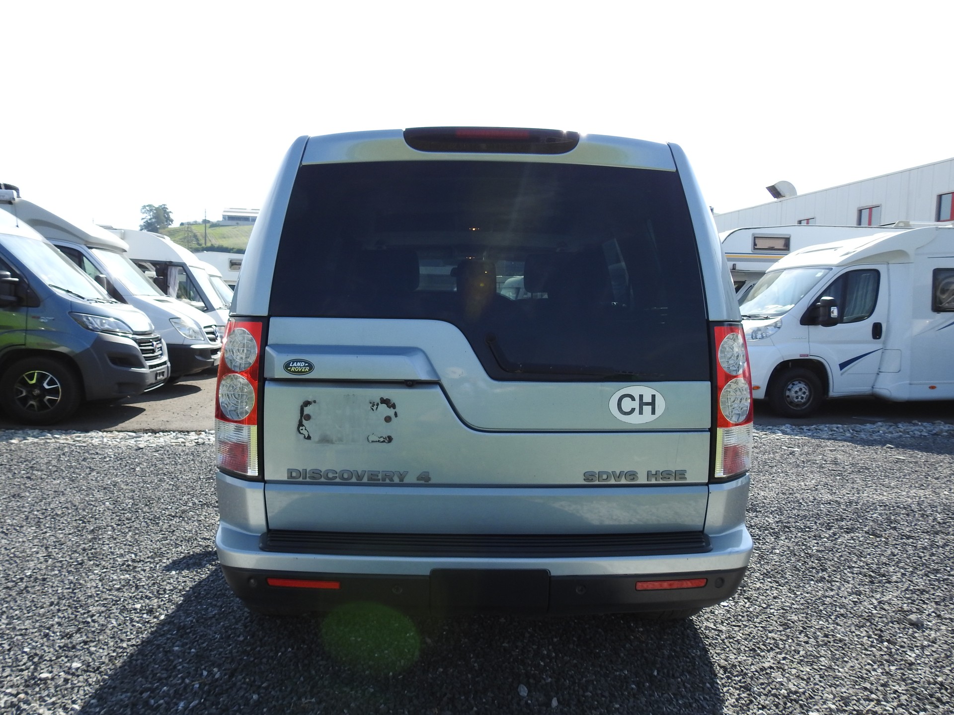 LAND ROVER Discovery 3.0 SDV6 HSE Automatic-image-4