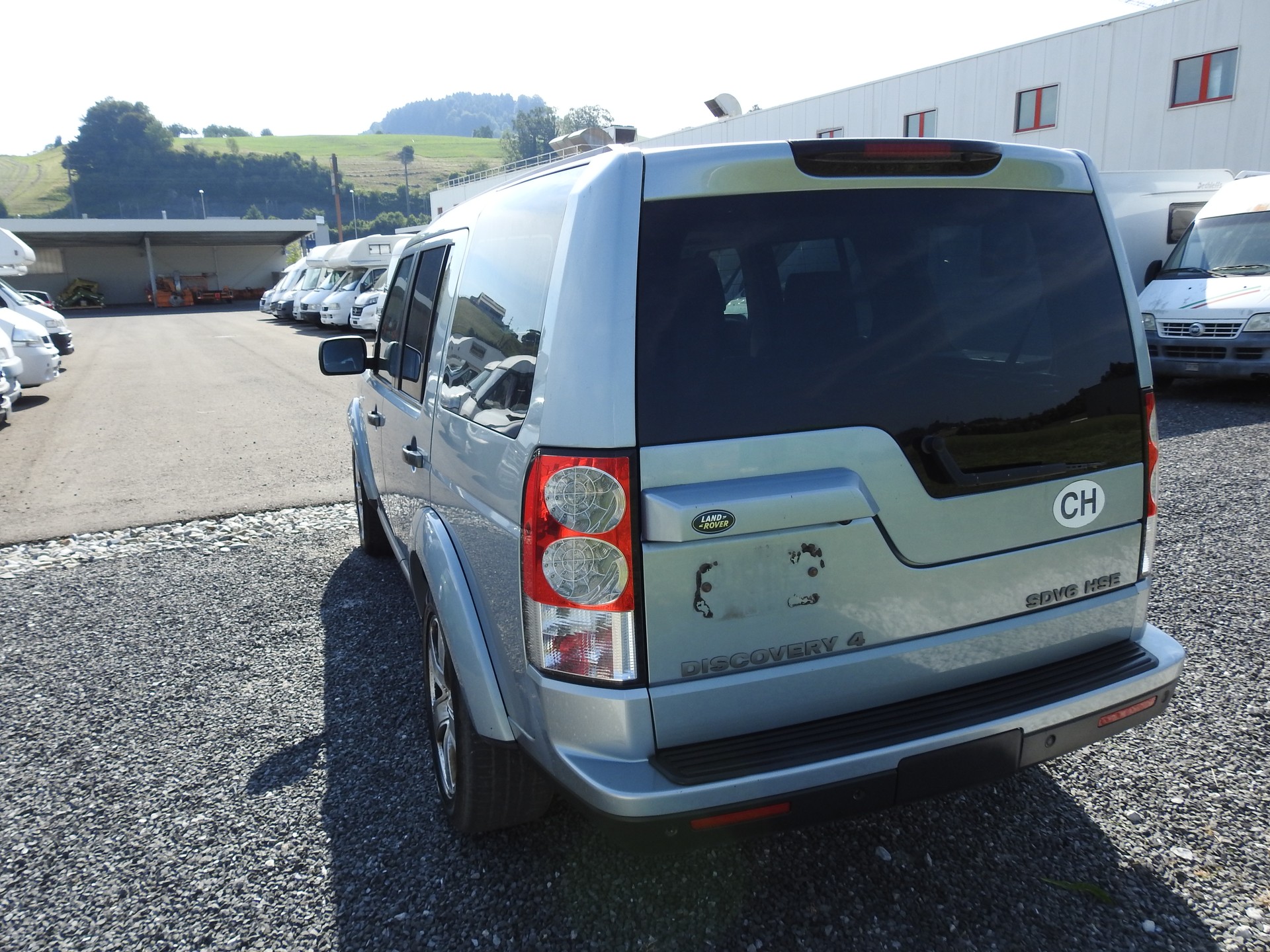 LAND ROVER Discovery 3.0 SDV6 HSE Automatic-image-3