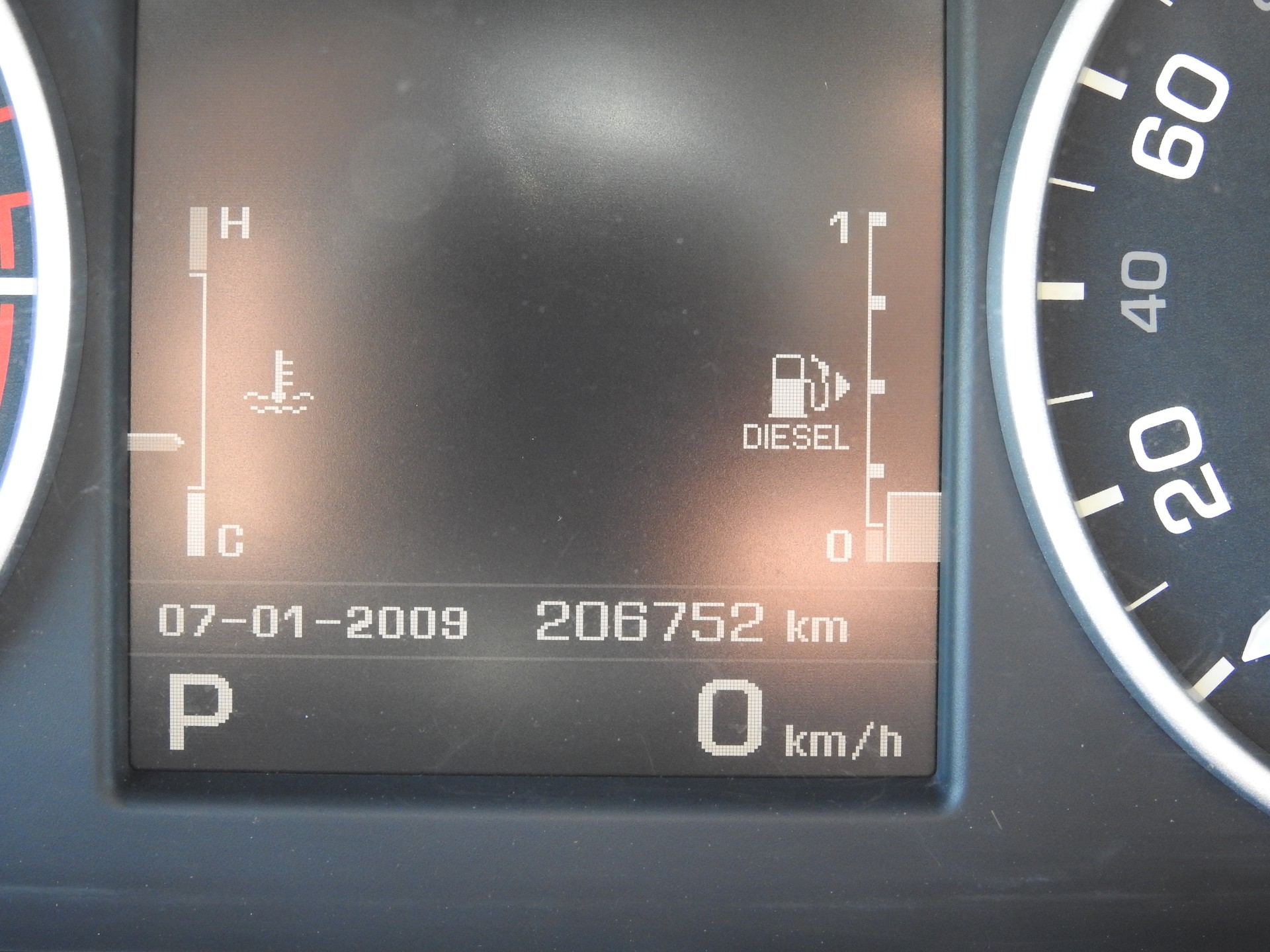 LAND ROVER Discovery 3.0 SDV6 HSE Automatic-image-27