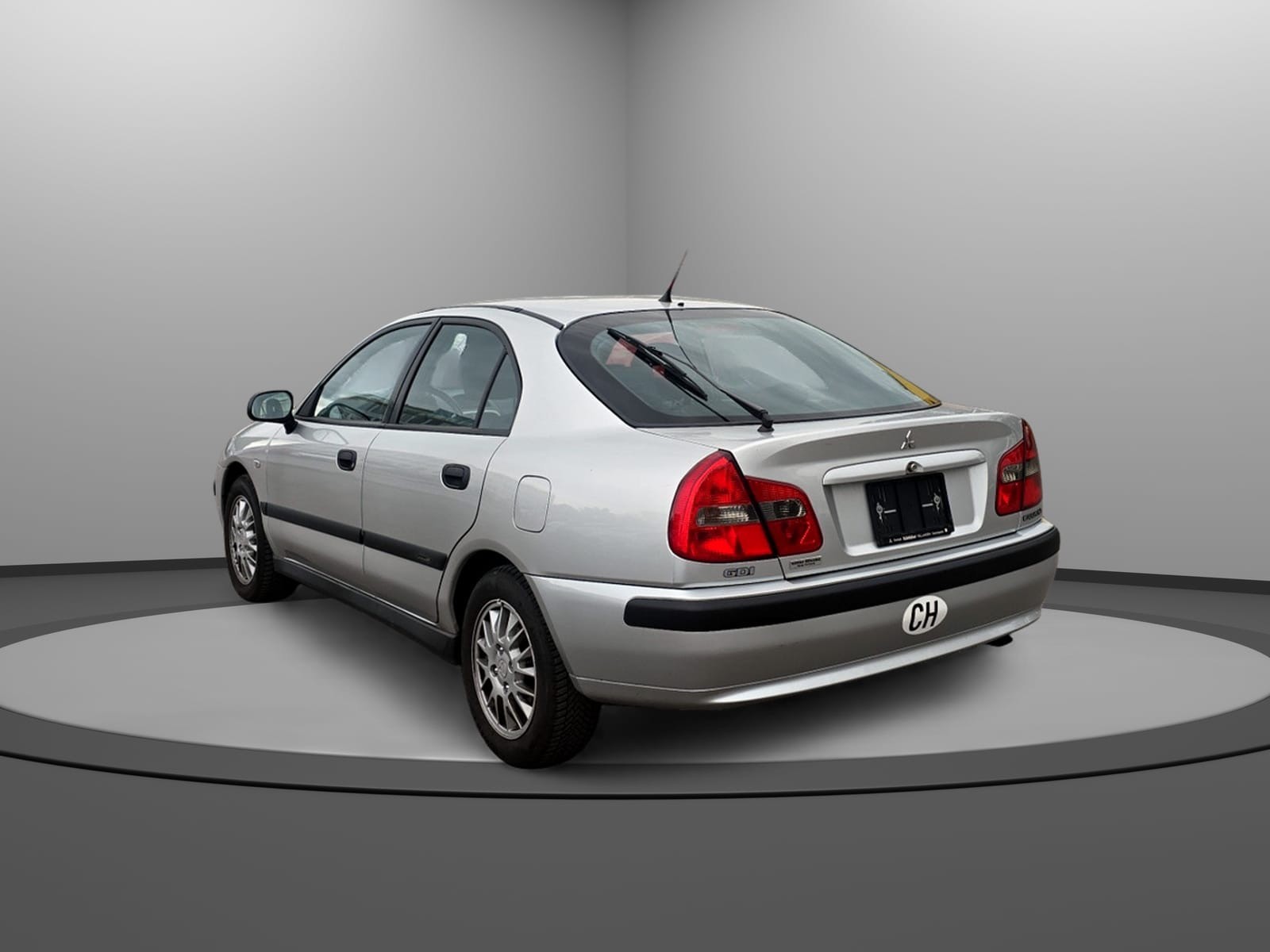 MITSUBISHI CARISMA-image-4