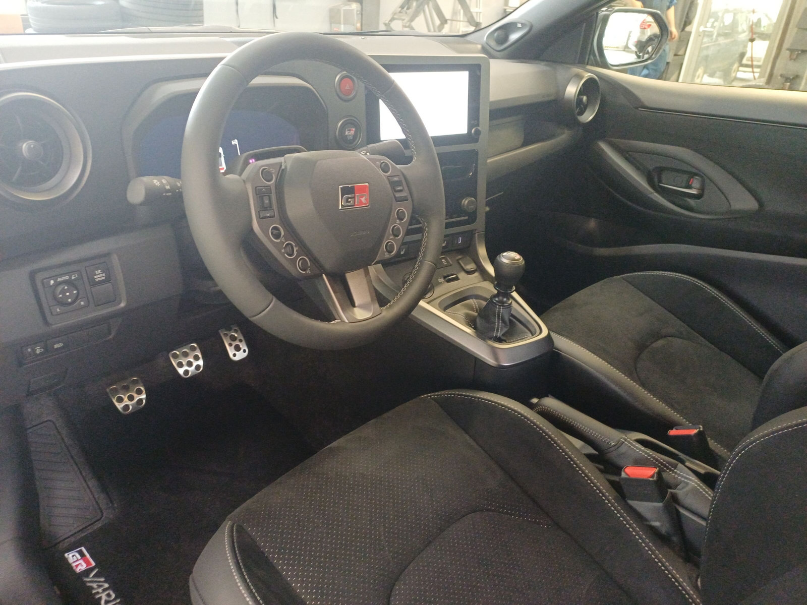 TOYOTA GR Yaris 1.6 Turbo Sport 4x4-image-7