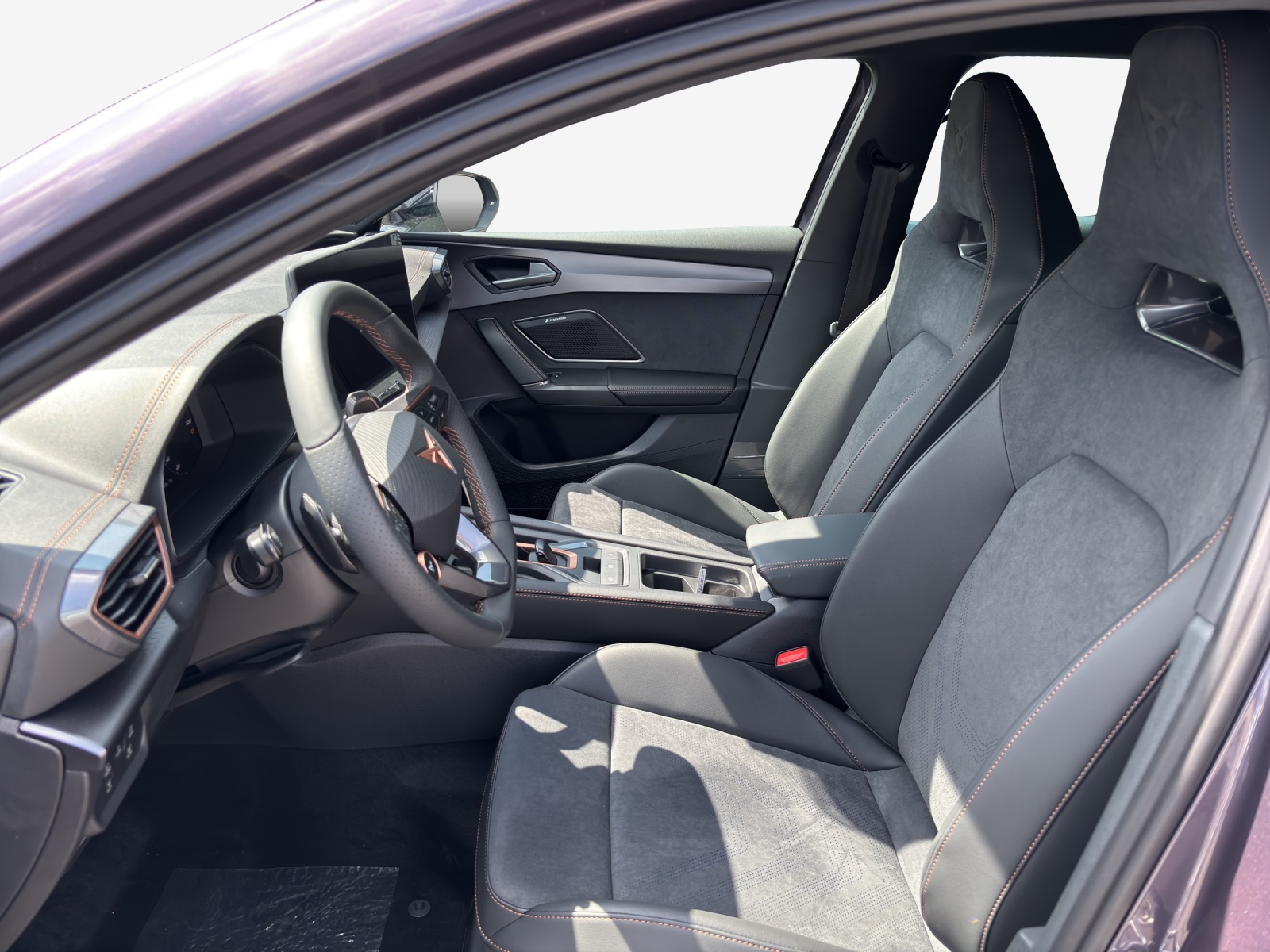 CUPRA LEON ST 1.5 eTSI DSG-image-7