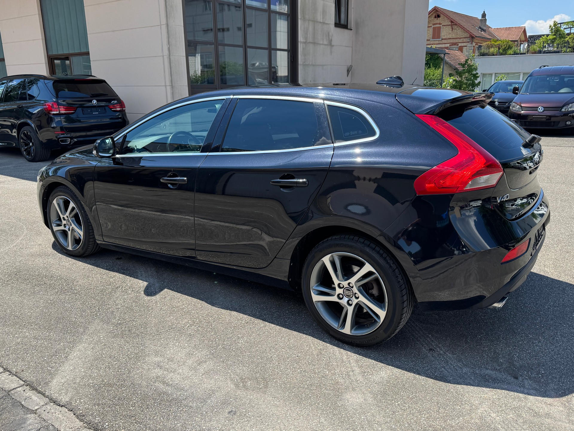 VOLVO V40 D3 Summum Geartronic-image-3
