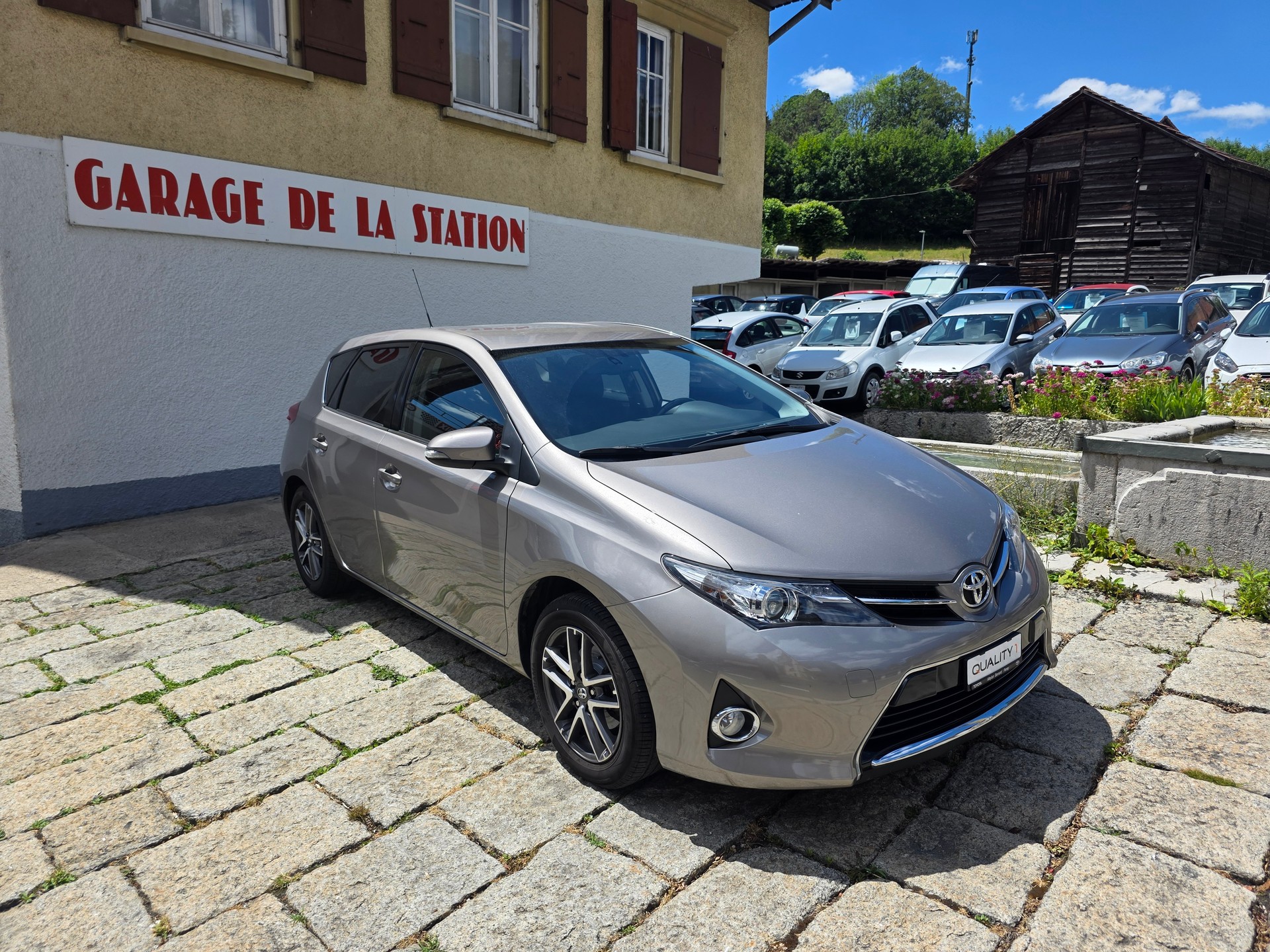 TOYOTA Auris 1.6 Trend-image-2