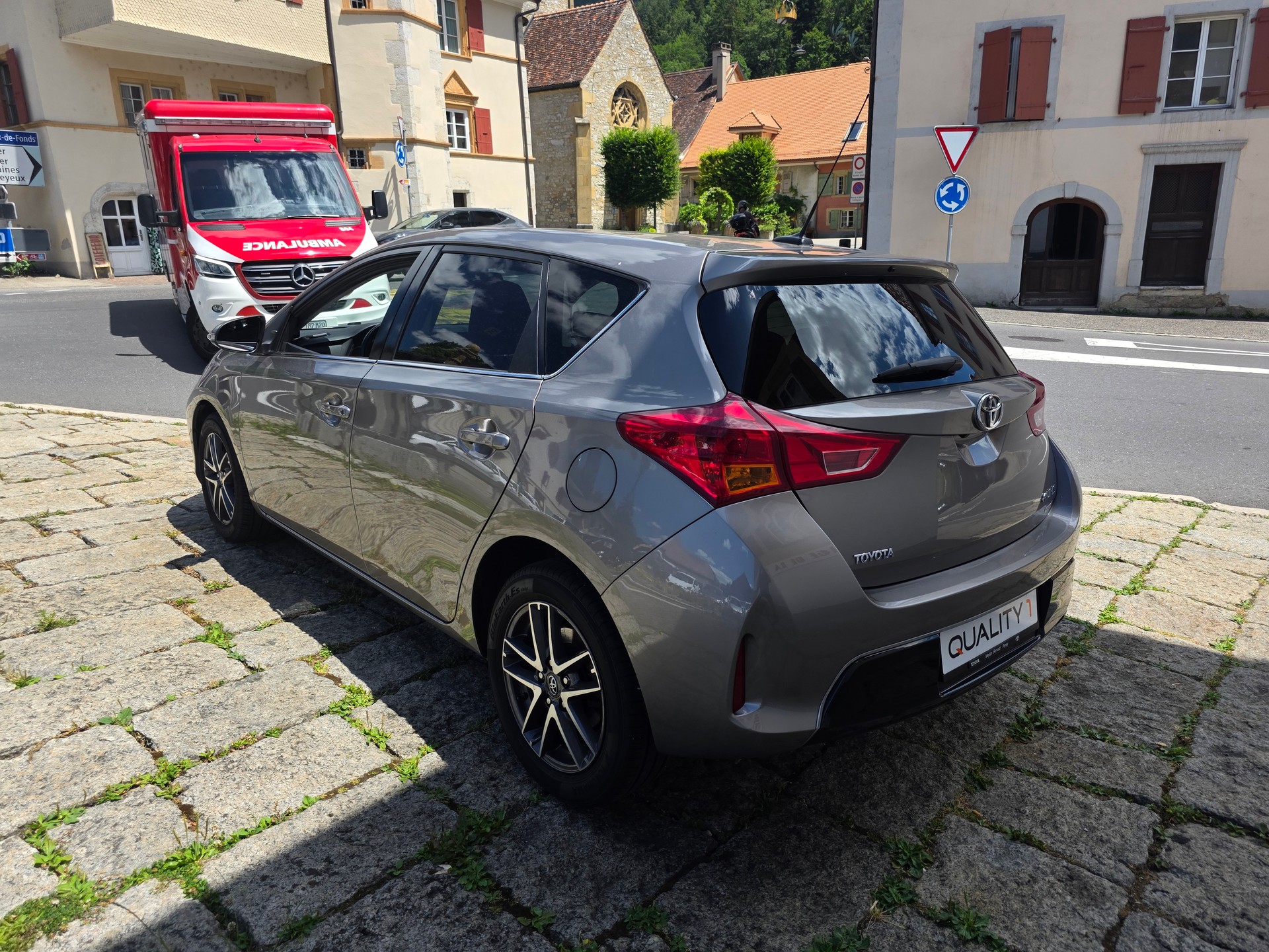 TOYOTA Auris 1.6 Trend-image-5