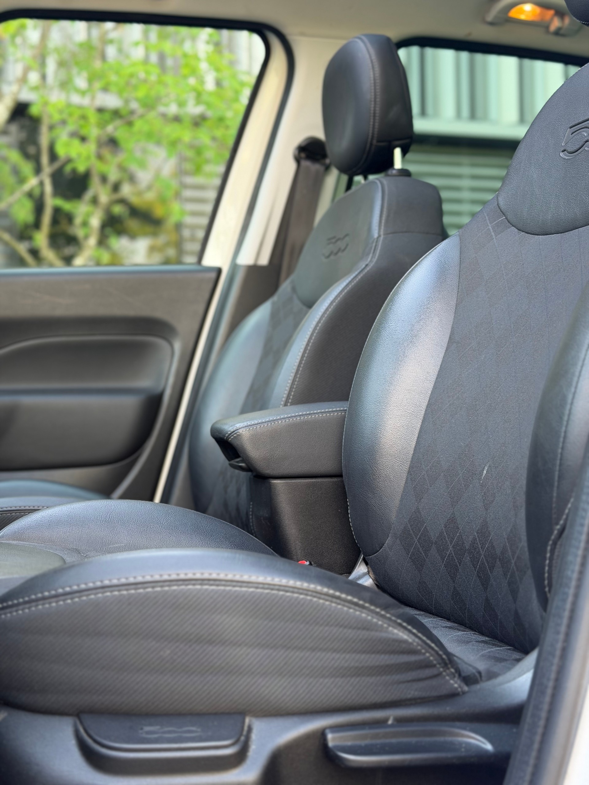 FIAT 500L Wagon 1.6JTD Lounge-image-12