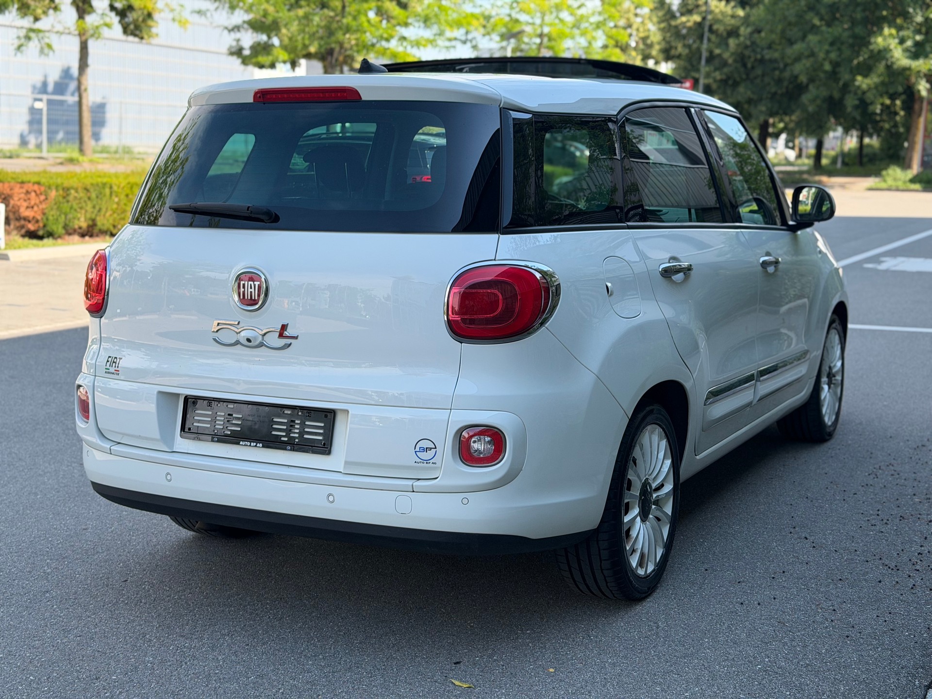 FIAT 500L Wagon 1.6JTD Lounge-image-4