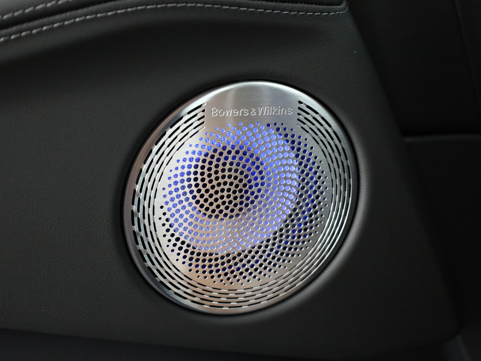 BMW XM Label Plug-in Hybrid-image-19