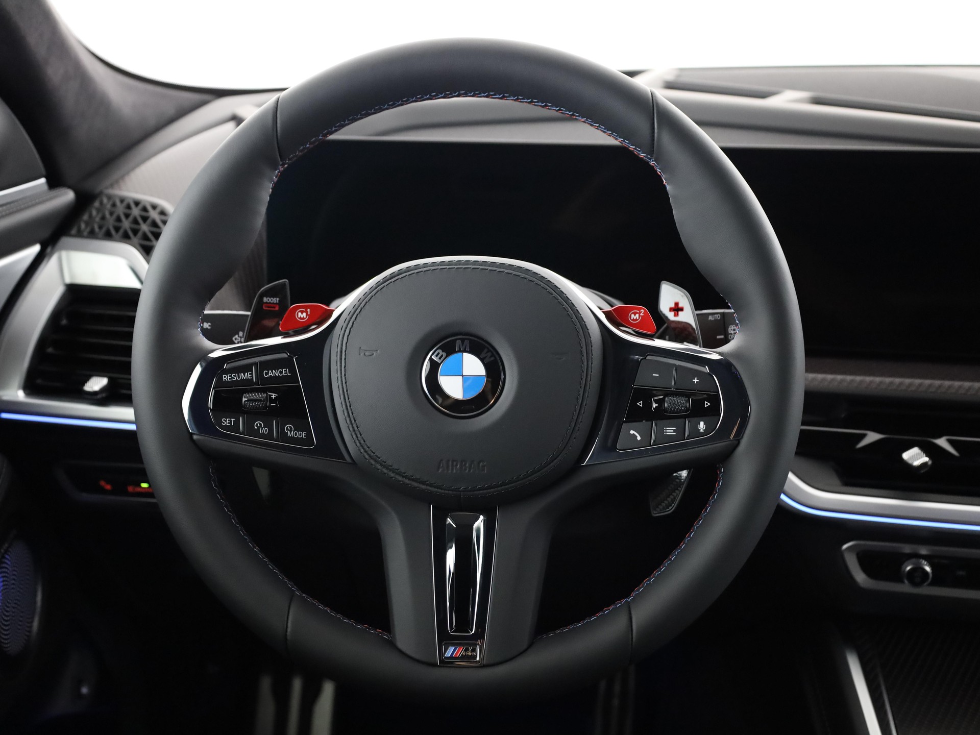 BMW XM Label Plug-in Hybrid-image-17