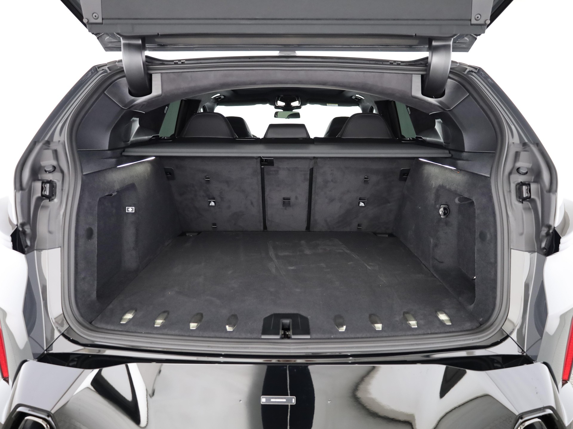 BMW XM Label Plug-in Hybrid-image-7