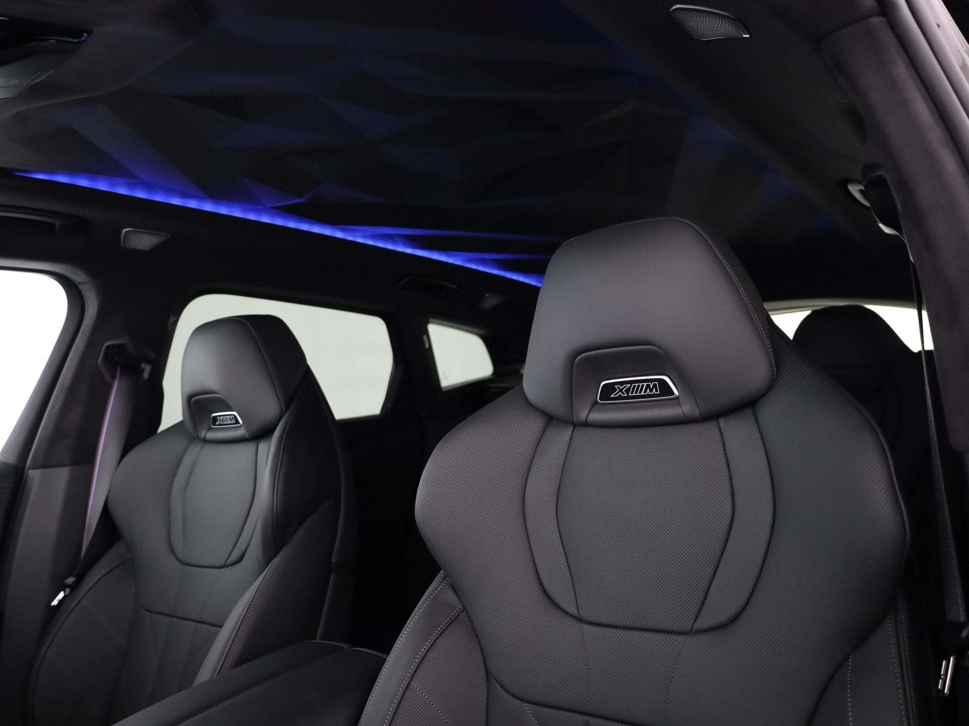 BMW XM Label Plug-in Hybrid-image-10