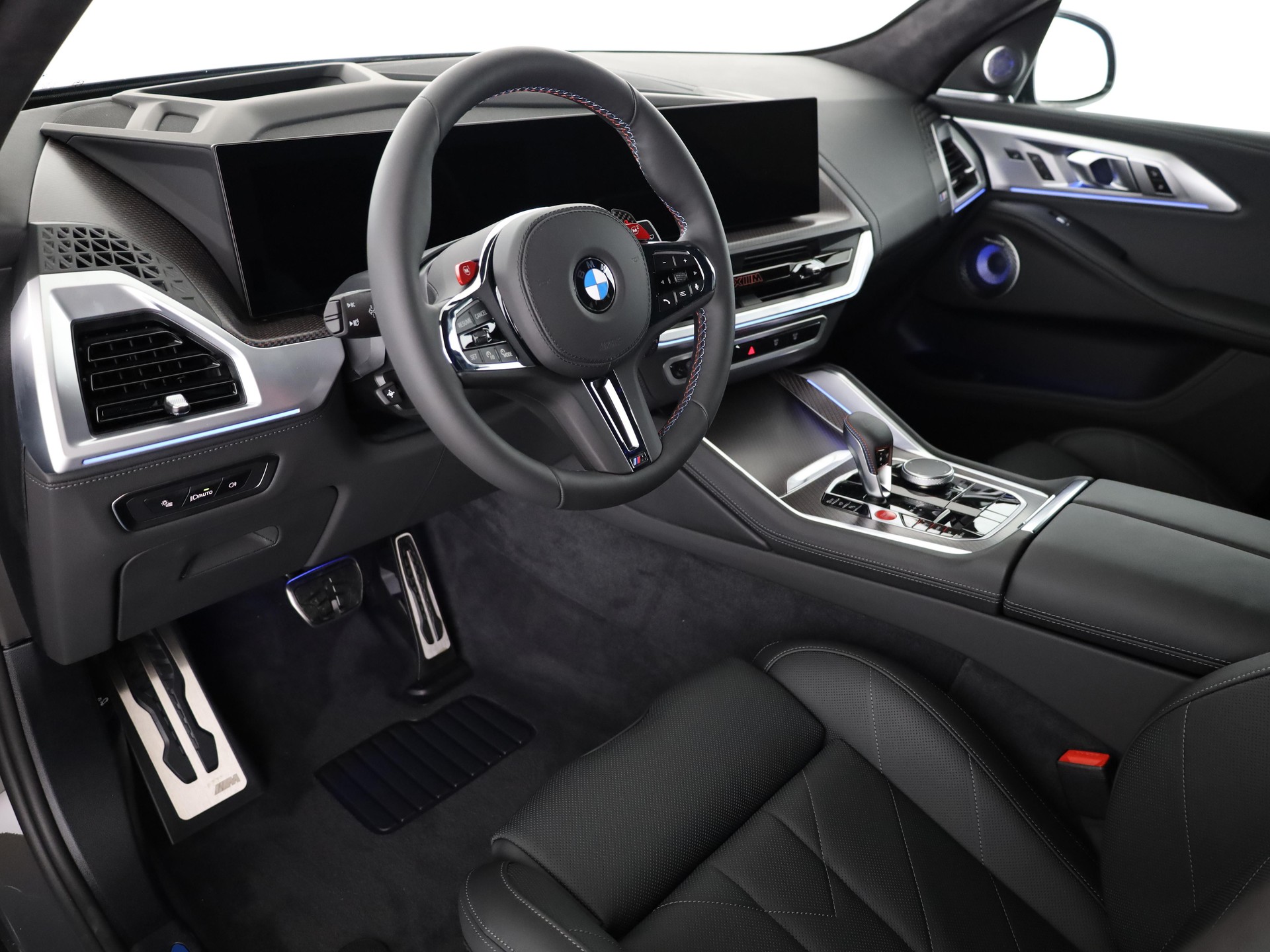 BMW XM Label Plug-in Hybrid-image-11