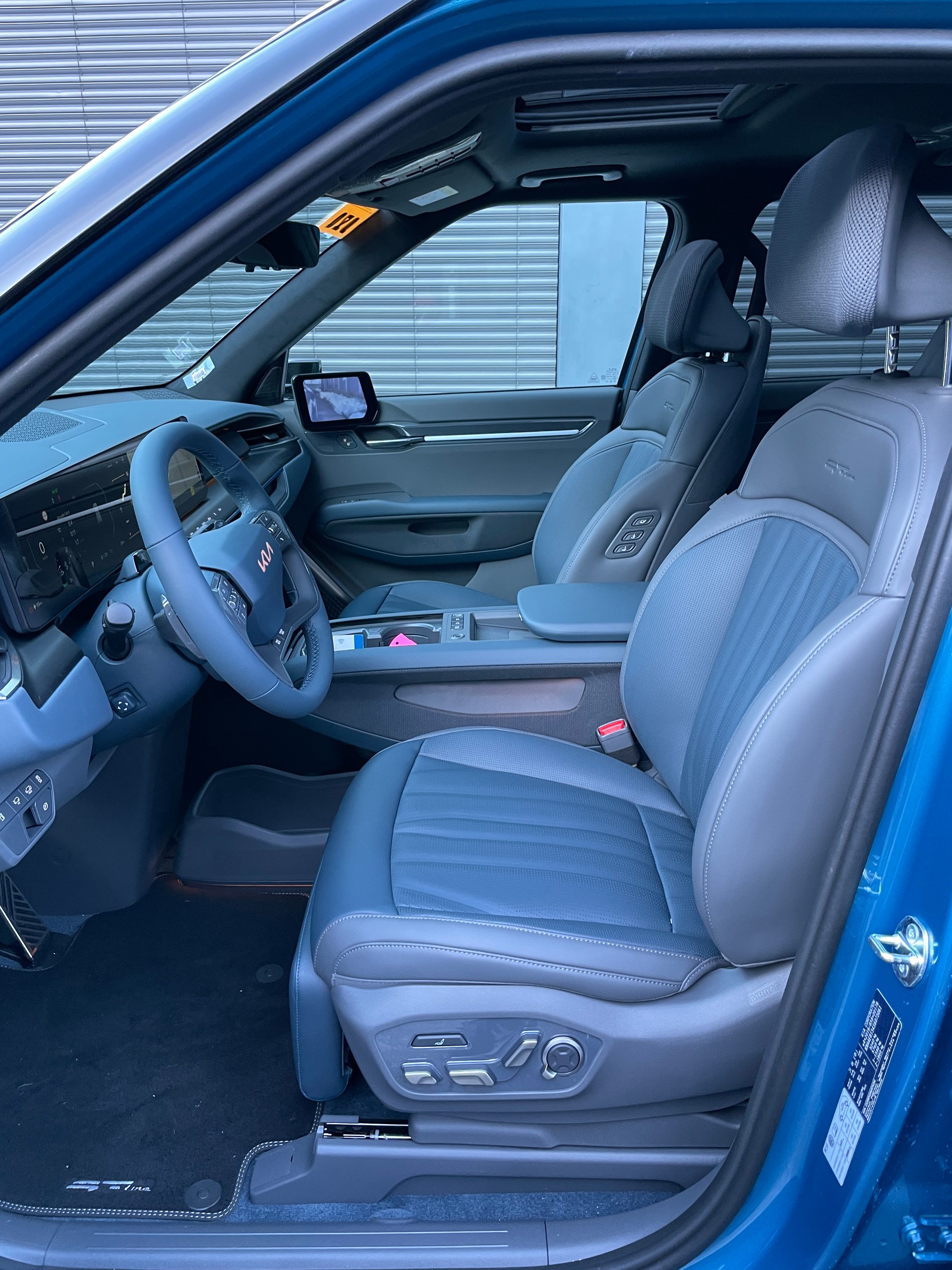 KIA EV9 99,8 kWh GT-Line 4x4 mit Panoramadach, 7-Sitzer, Digitale Spiegel-image-13