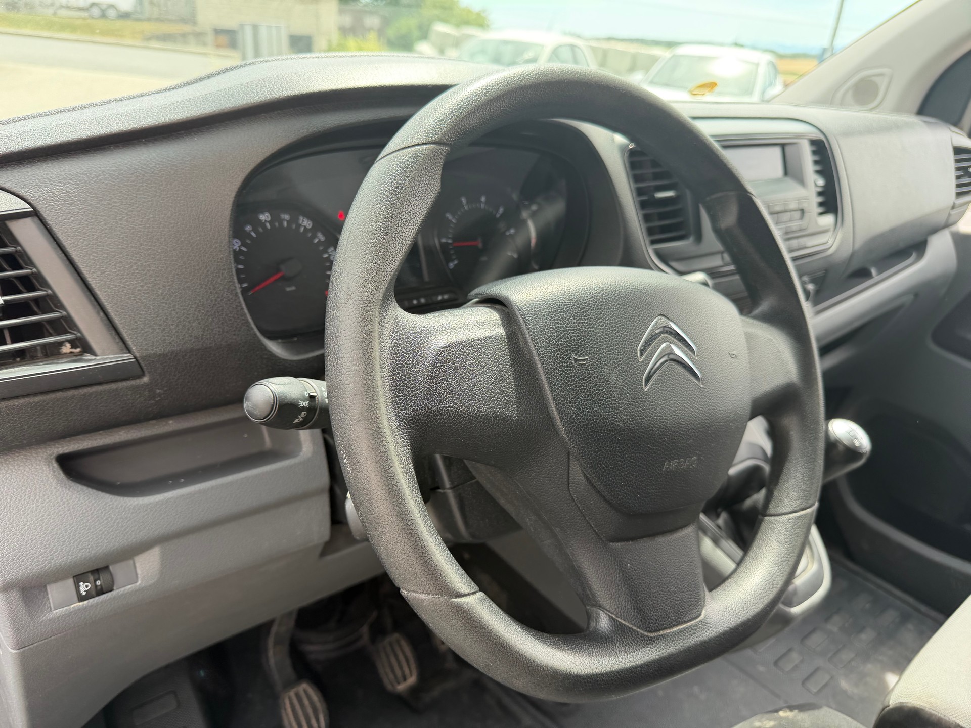 CITROEN Jumpy 1.6 BlueHDi 95 XS Attraction-image-8