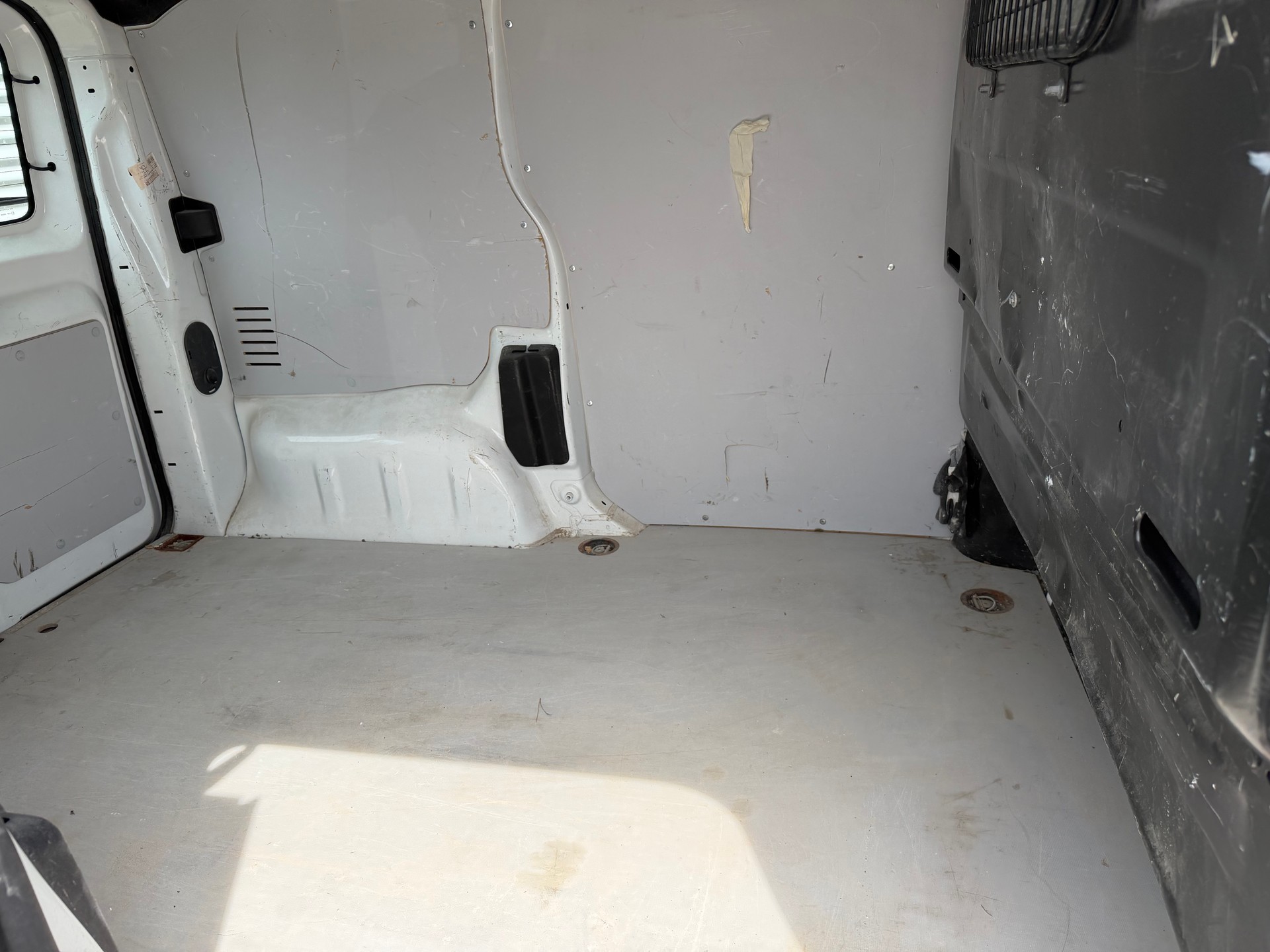 CITROEN Jumpy 1.6 BlueHDi 95 XS Attraction-image-5