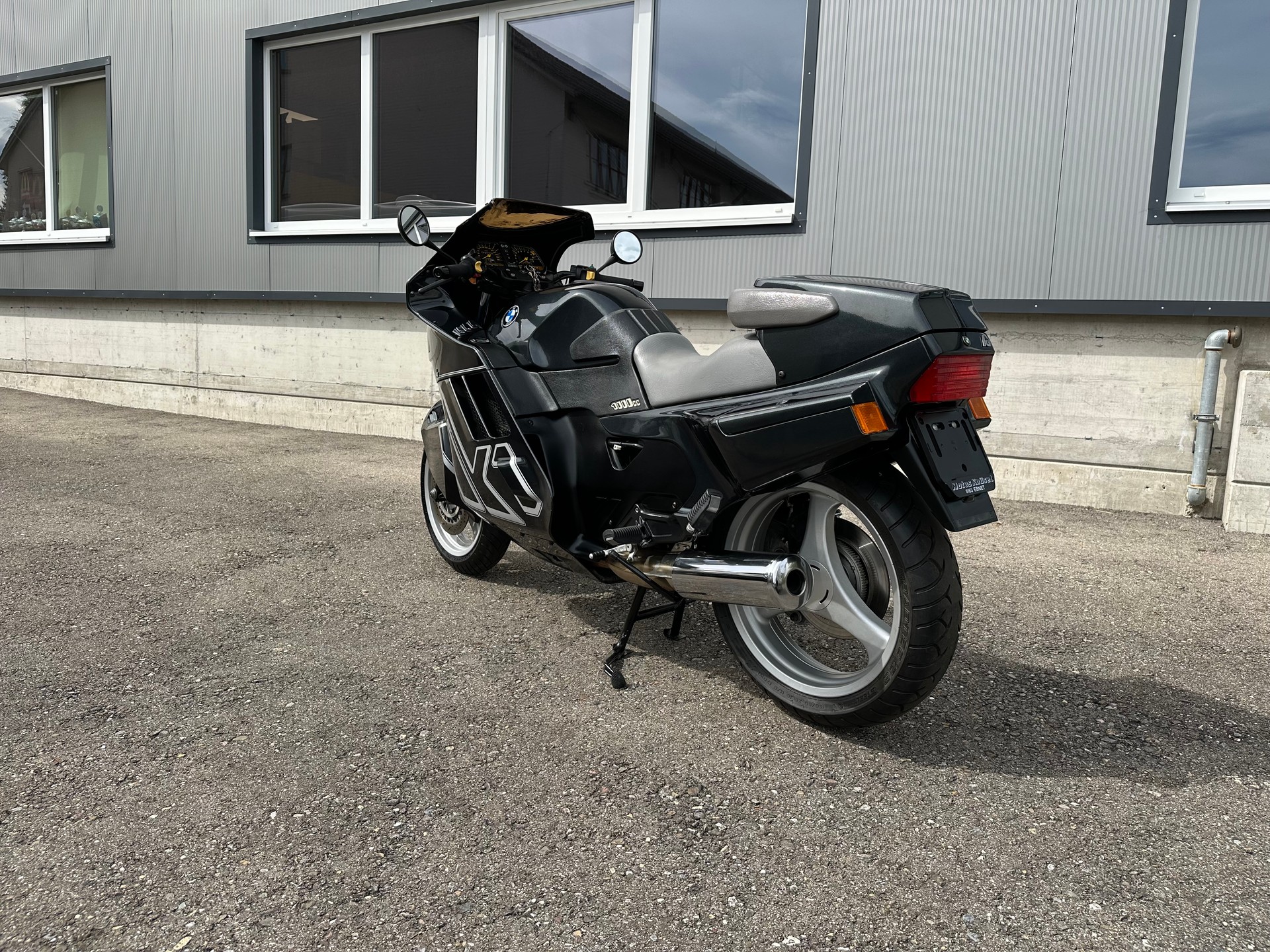 BMW K 1-image-5