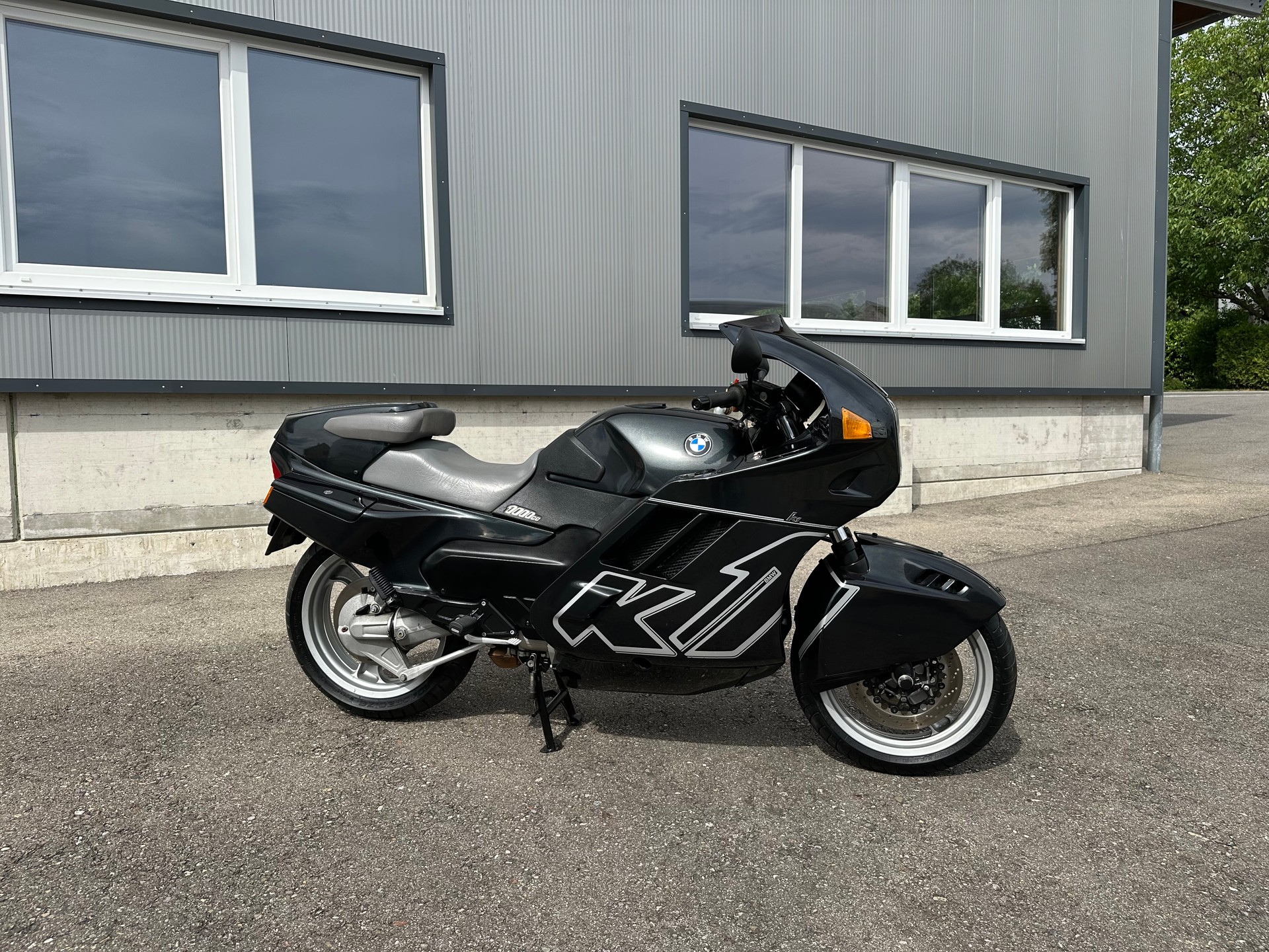 BMW K 1