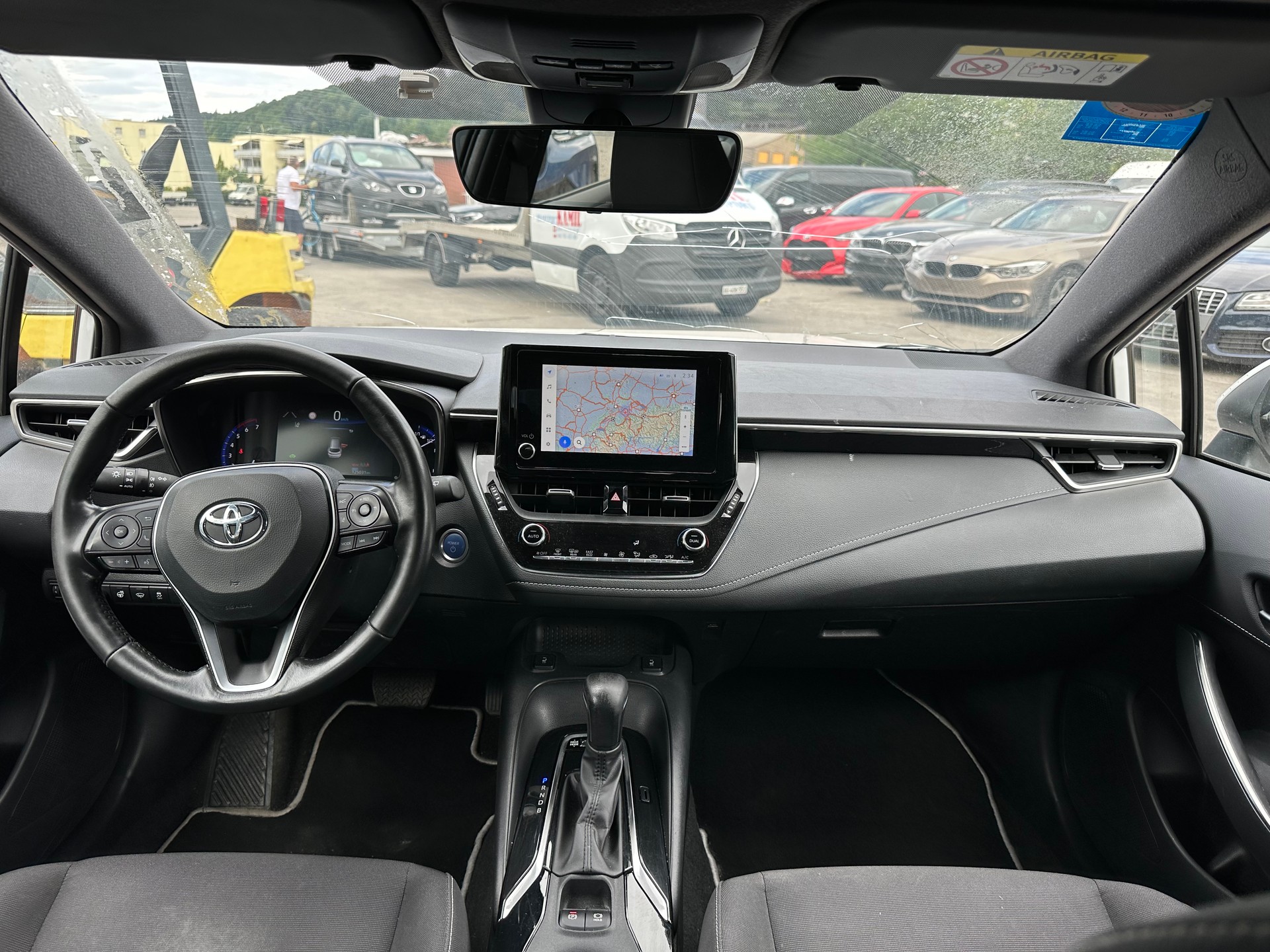 TOYOTA Corolla Touring Sports 1.8 HSD Trend e-CVT-image-10