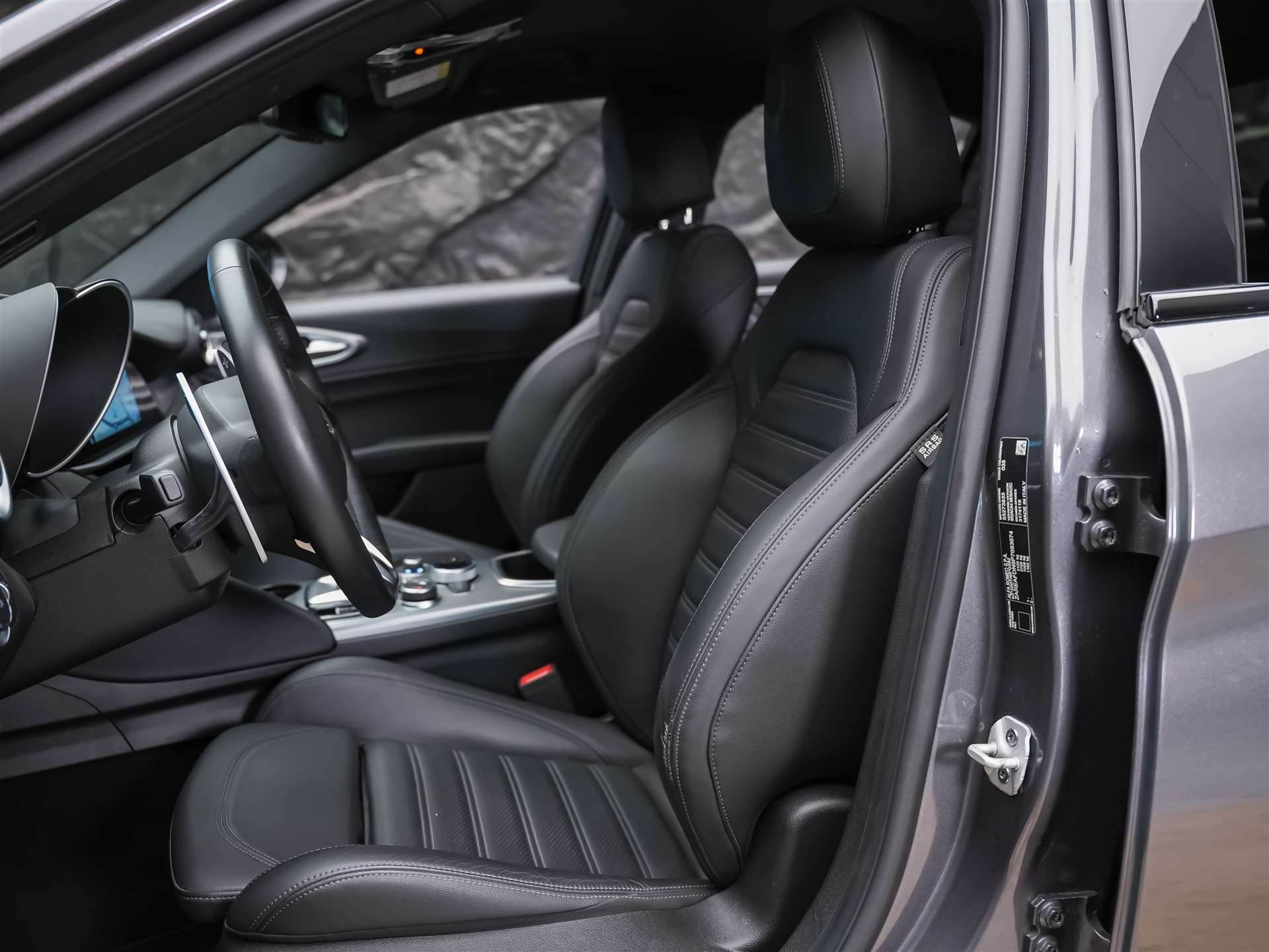 ALFA ROMEO Giulia 2.0 Veloce Q4 AT8 *Facelift*Abstandsregler*El. Sitze mit Memory*Sitzheizung*-image-8