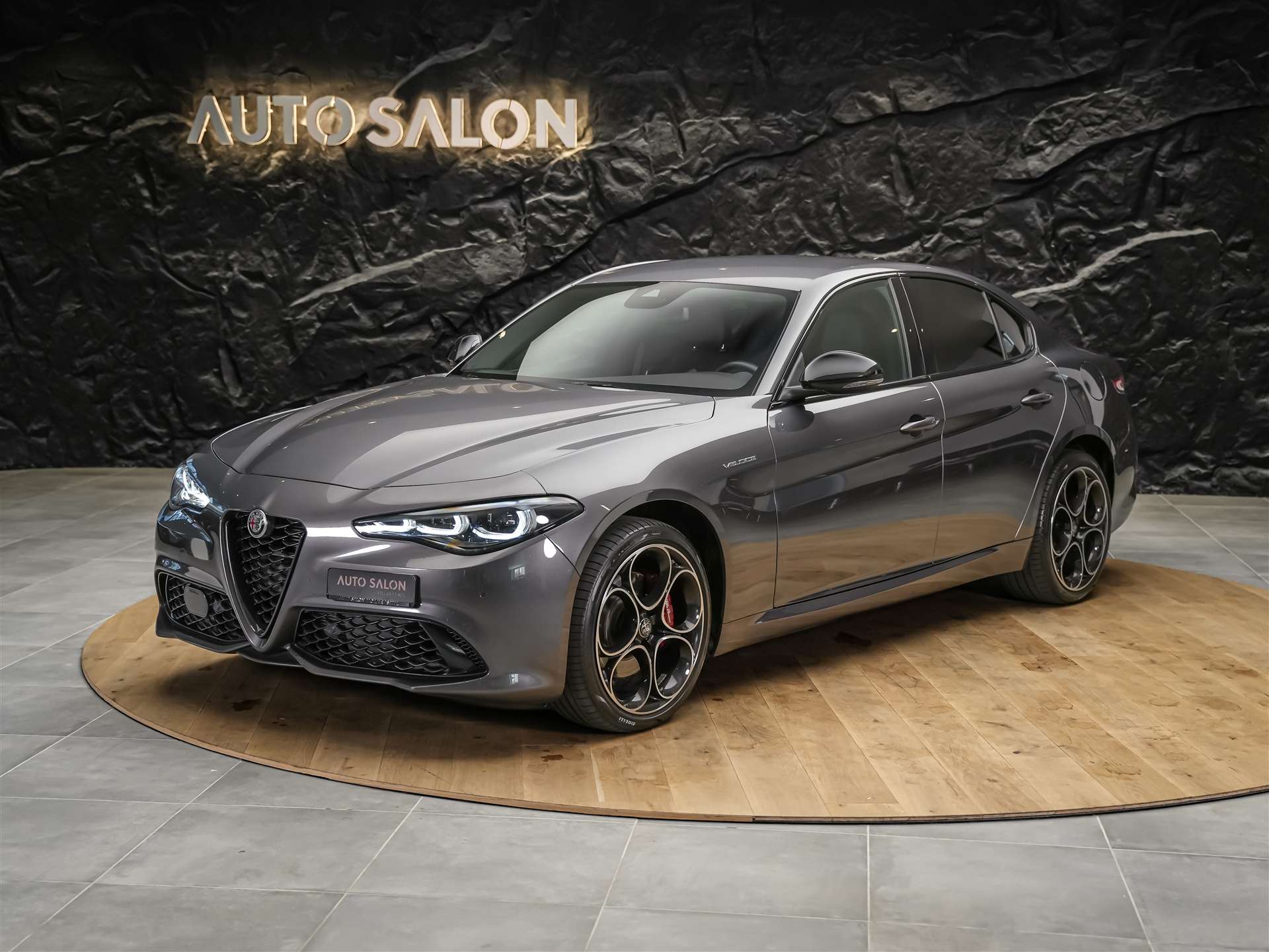 ALFA ROMEO Giulia 2.0 Veloce Q4 AT8 *Facelift*Abstandsregler*El. Sitze mit Memory*Sitzheizung*