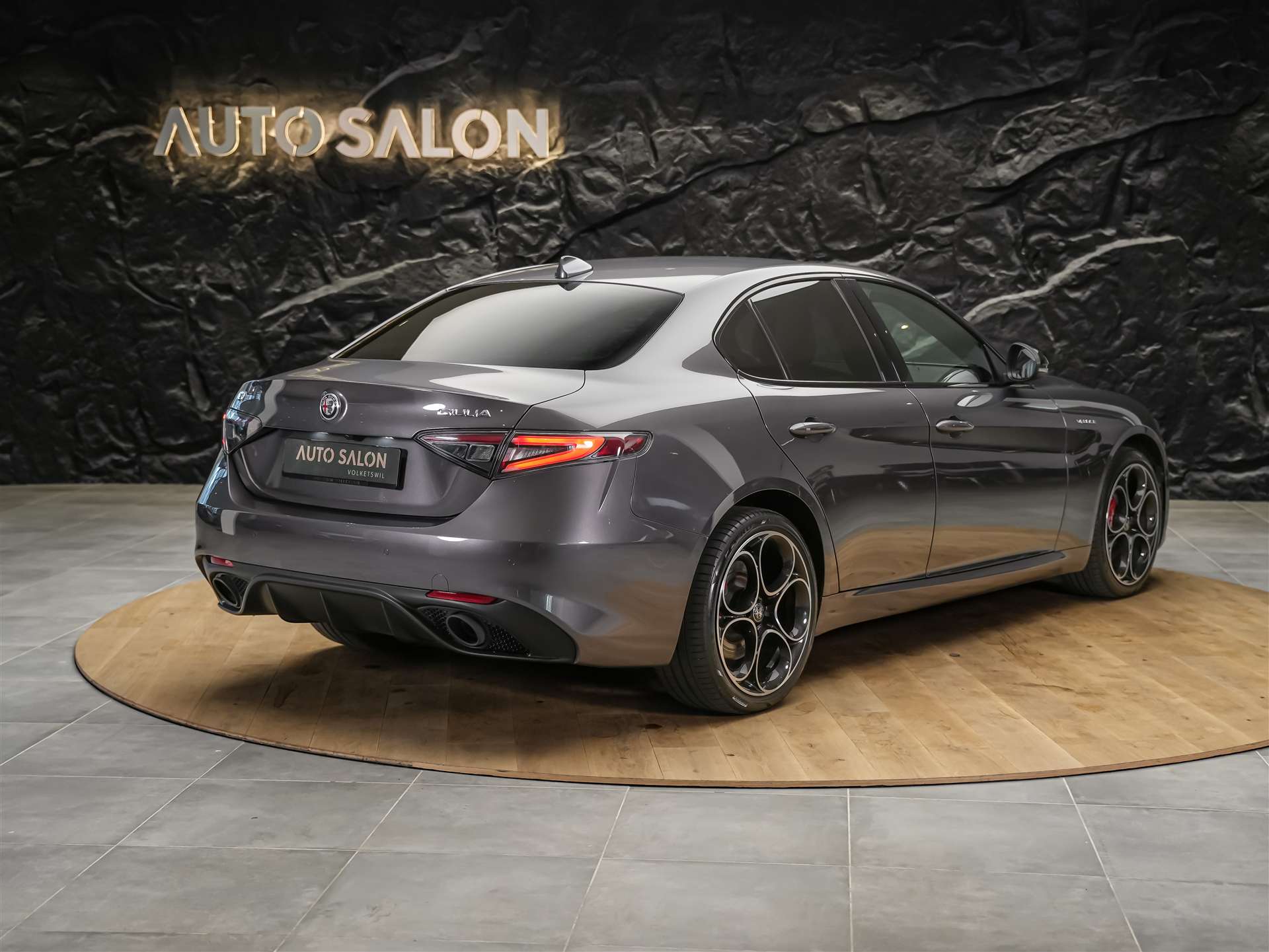 ALFA ROMEO Giulia 2.0 Veloce Q4 AT8 *Facelift*Abstandsregler*El. Sitze mit Memory*Sitzheizung*-image-4