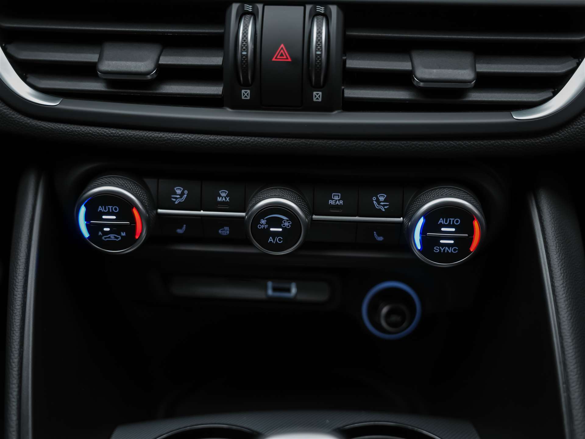 ALFA ROMEO Giulia 2.0 Veloce Q4 AT8 *Facelift*Abstandsregler*El. Sitze mit Memory*Sitzheizung*-image-22