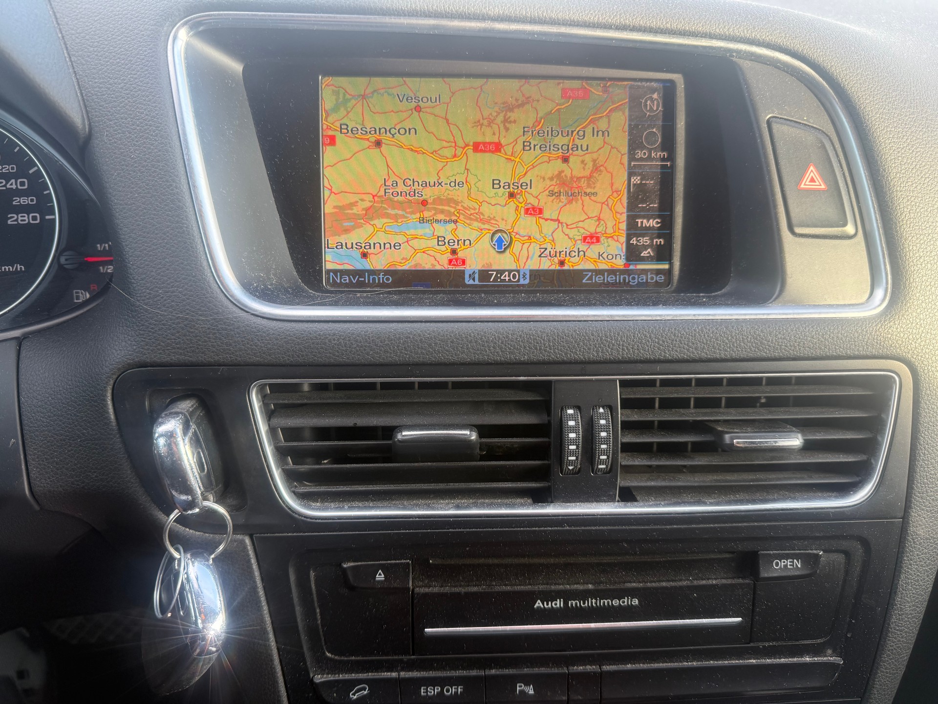 AUDI Q5 3.0 TDI quattro S-tronic S-Line-image-10