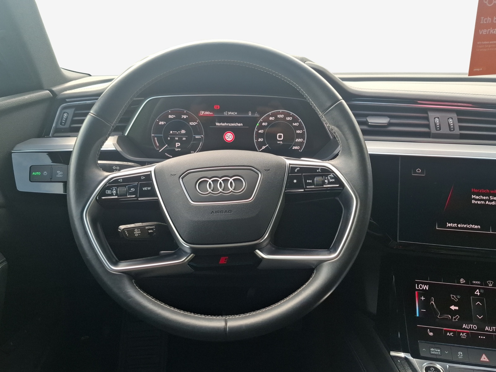 AUDI e-tron 55 S Line quattro-image-9